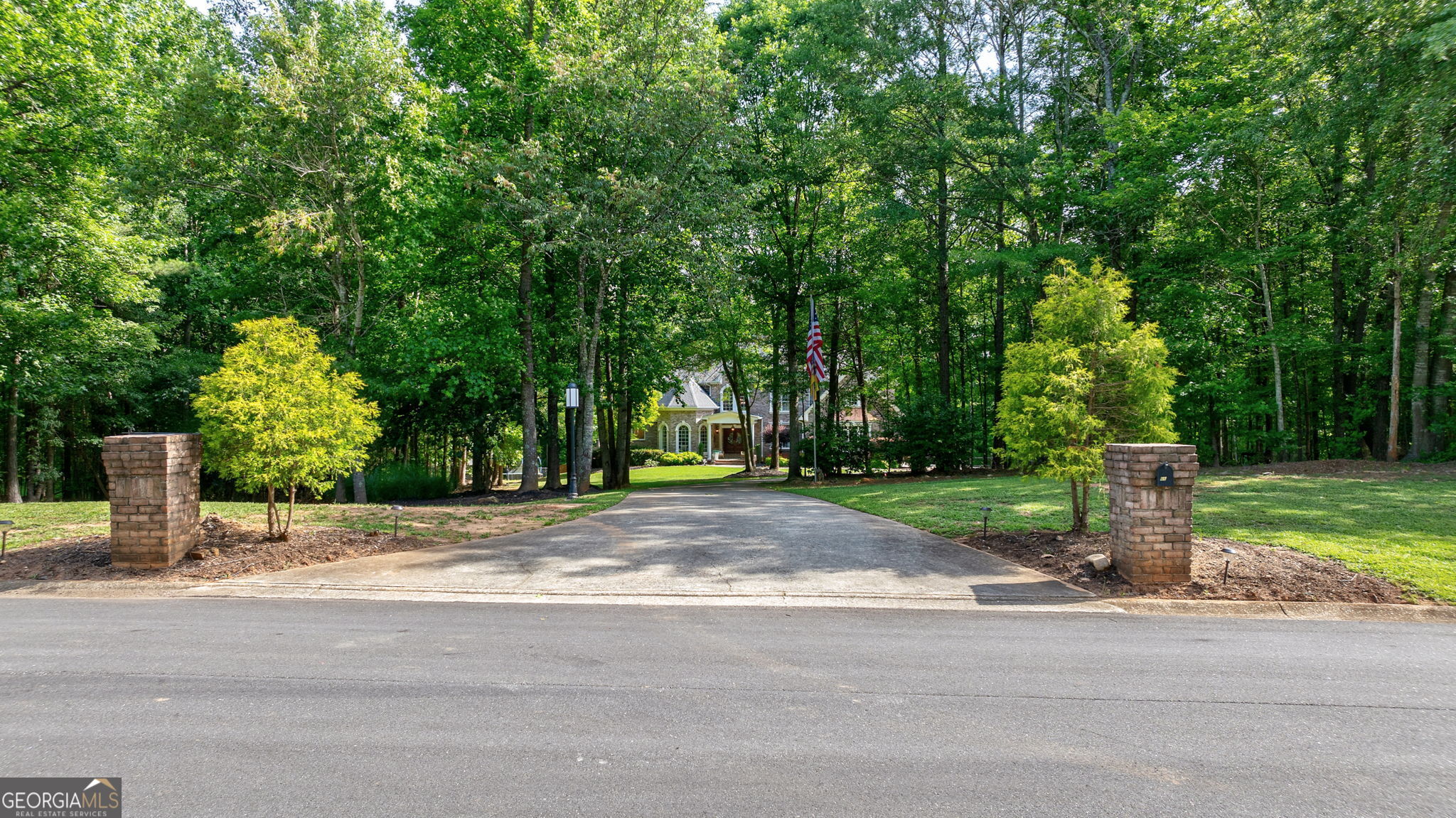 Photo 90 of 93 of 669 Antrim Glen RD house