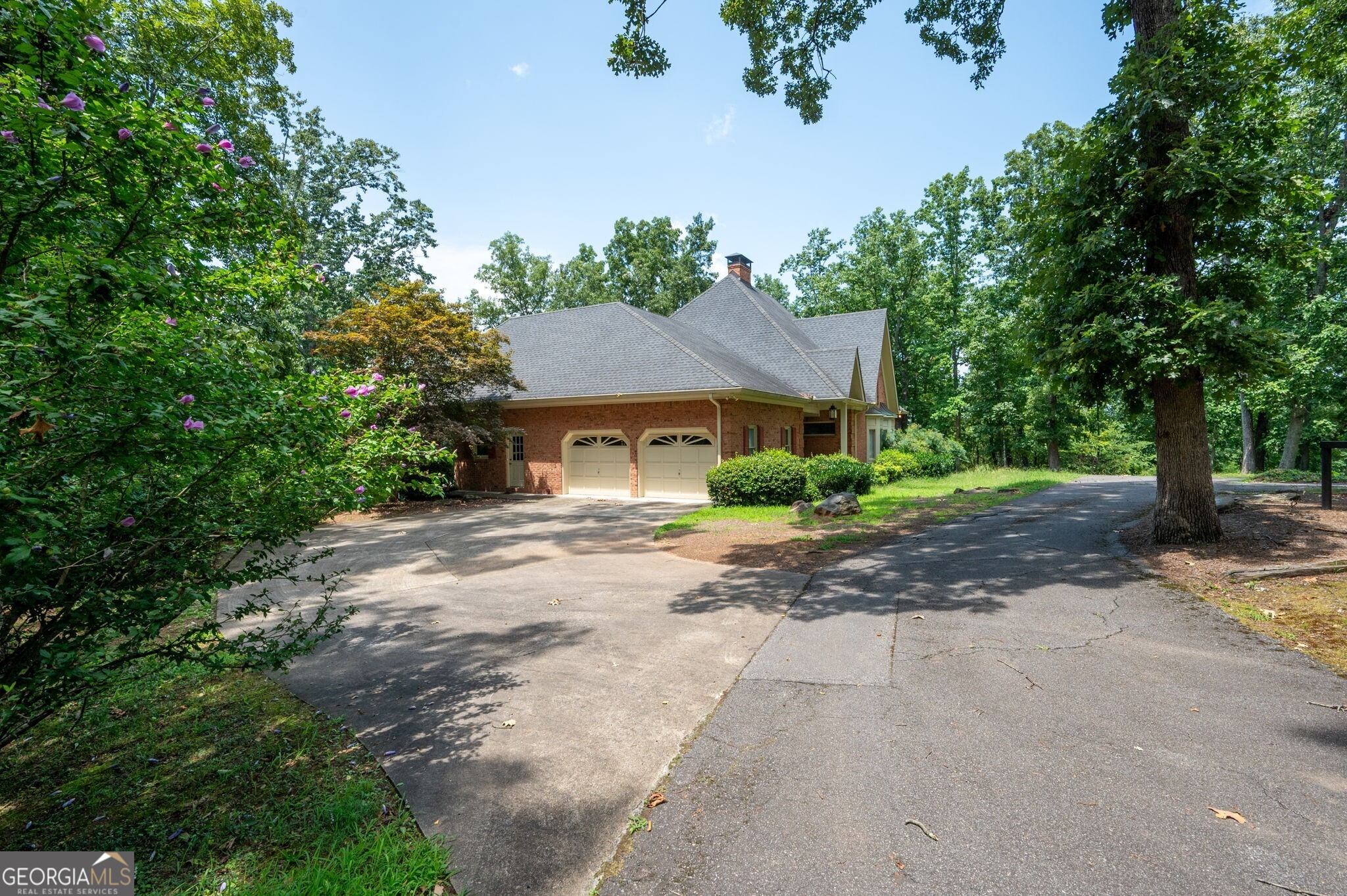 Photo 41 of 51 of 1471 Beaumont DR NW house