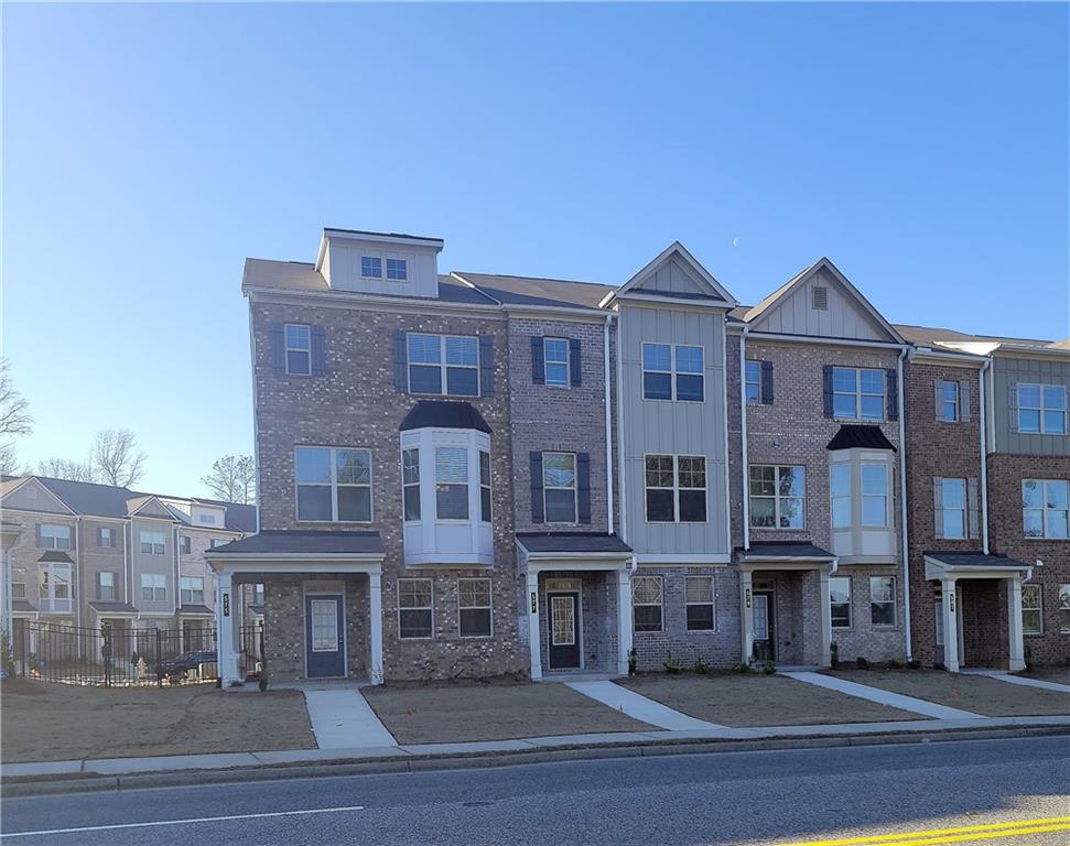 Photo 1 of 25 of 577 Fundao Lane 14 townhome