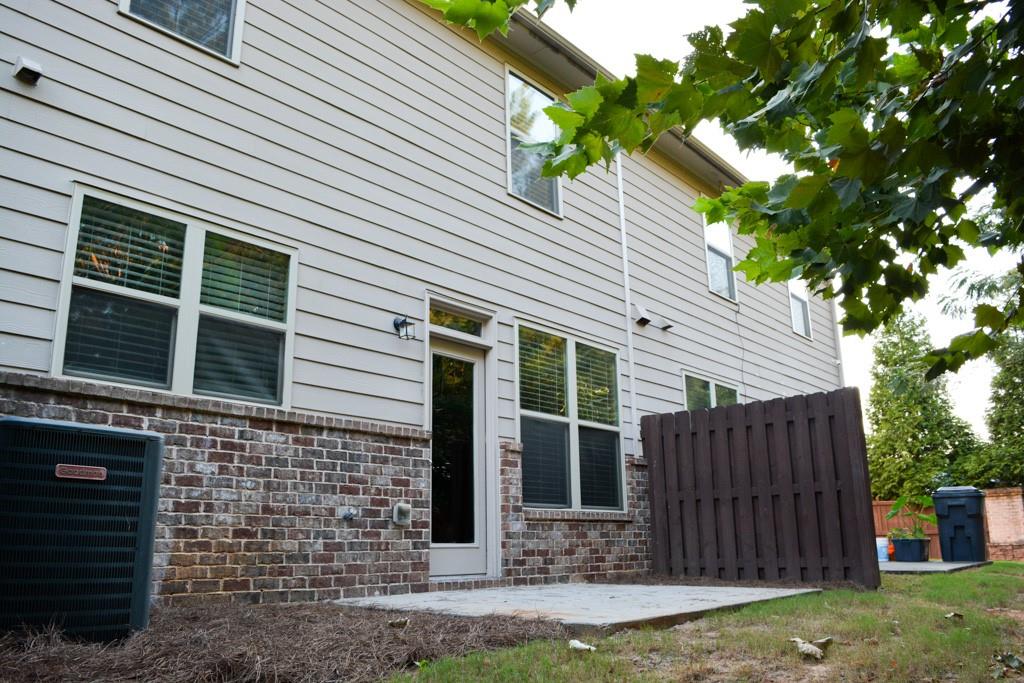 Photo 17 of 20 of 933 Spicy Oak Drive townhome