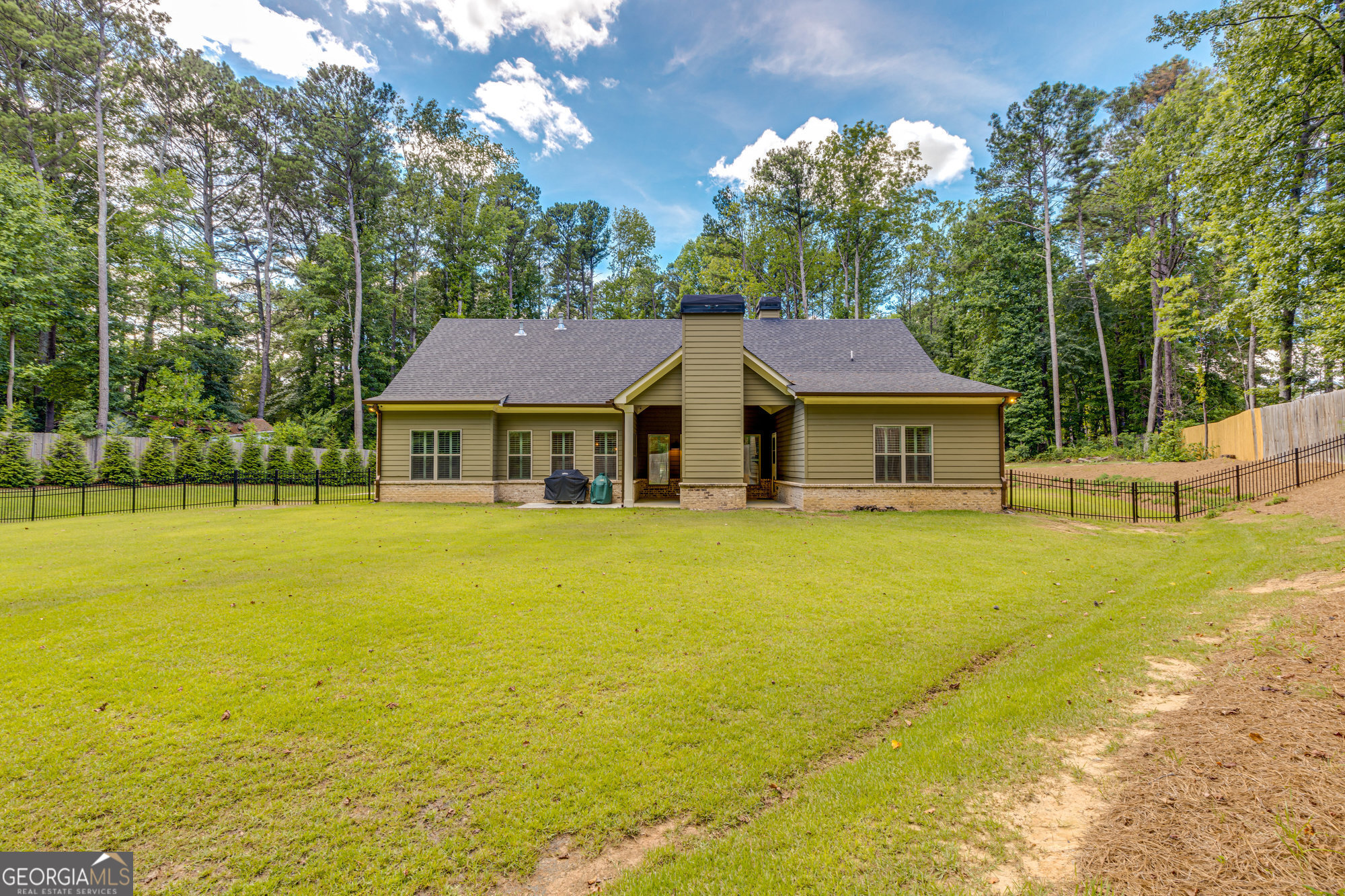 Photo 43 of 43 of 1595 Azalea DR house