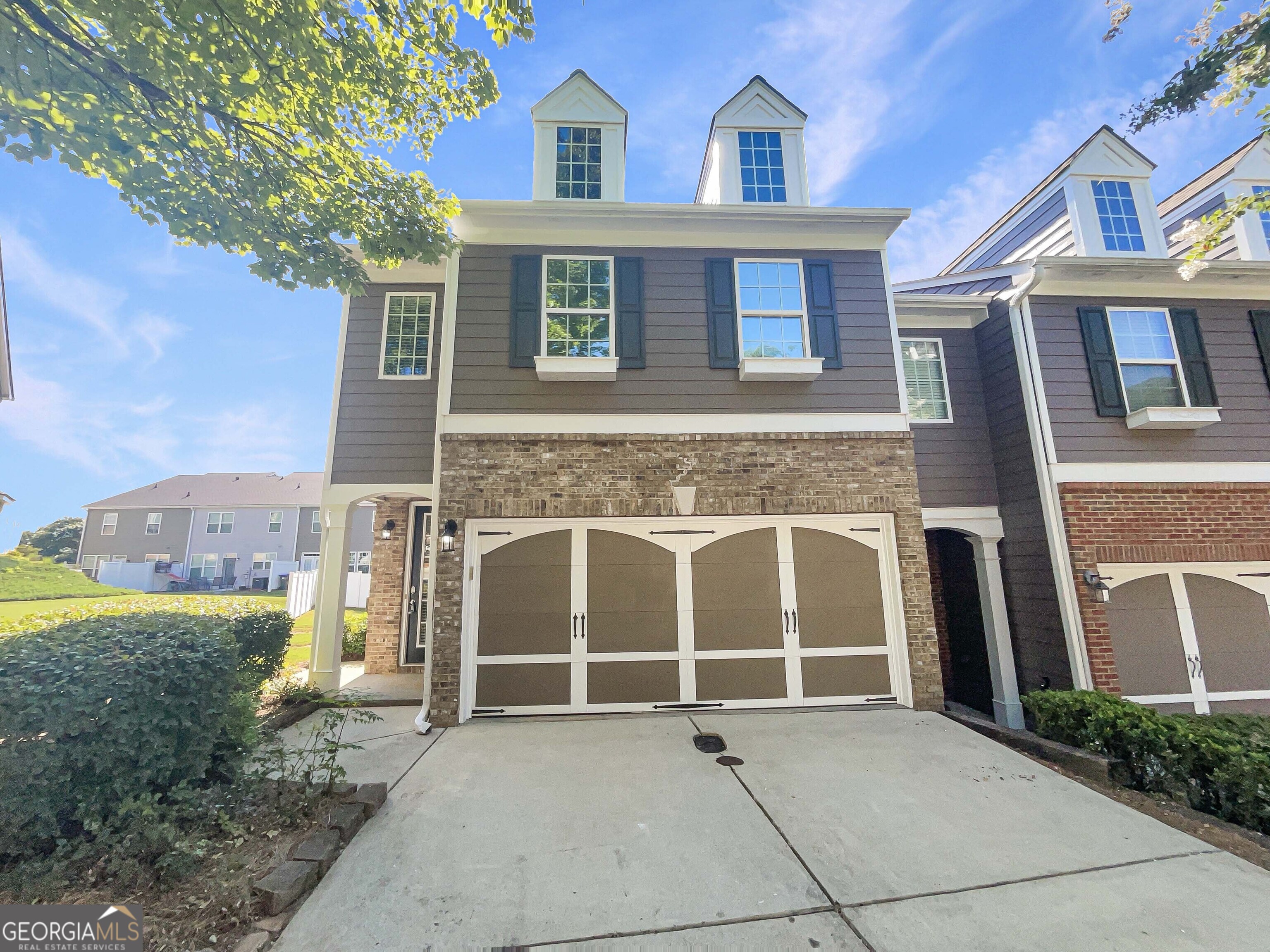 Photo 7 of 20 of 2591 Pierce Brennen CT townhome