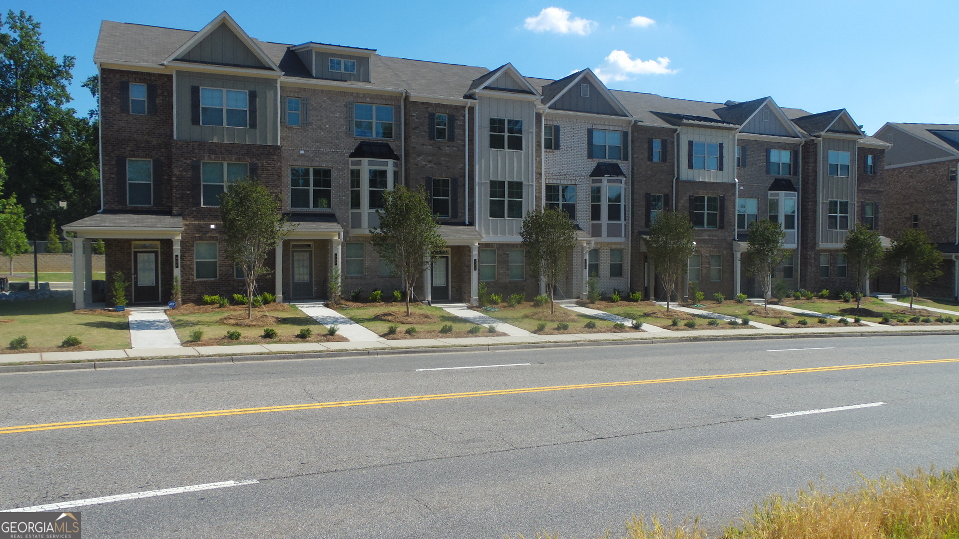 Photo 1 of 1 of 561 Fundao LN 20 townhome