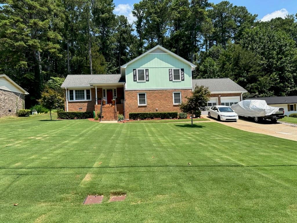 Photo 4 of 45 of 648 Old Hickory Lane SW house