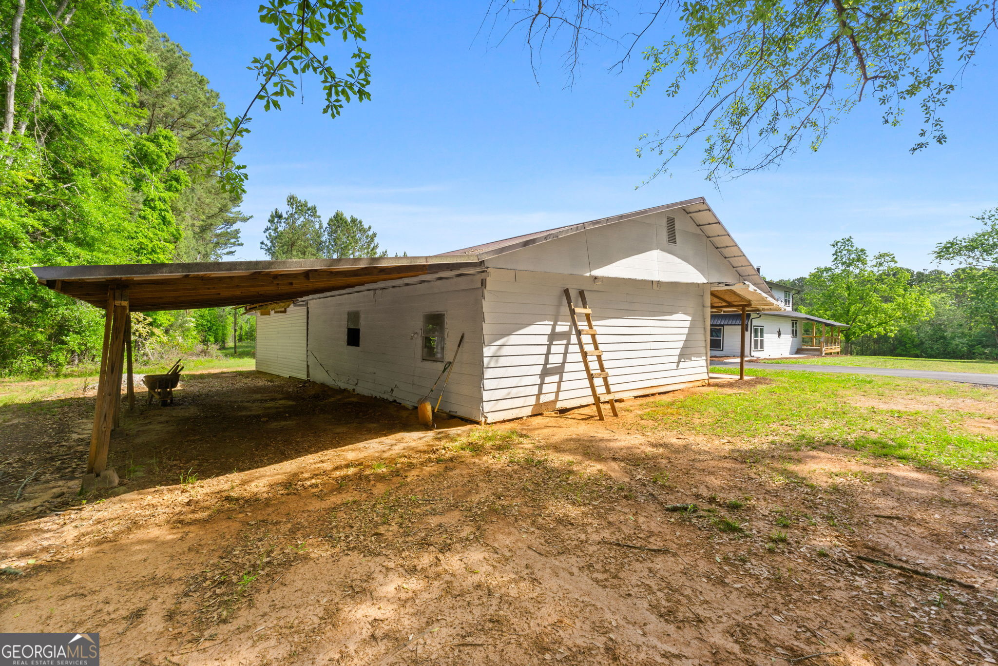 Photo 36 of 44 of 2955 Peeksville RD house