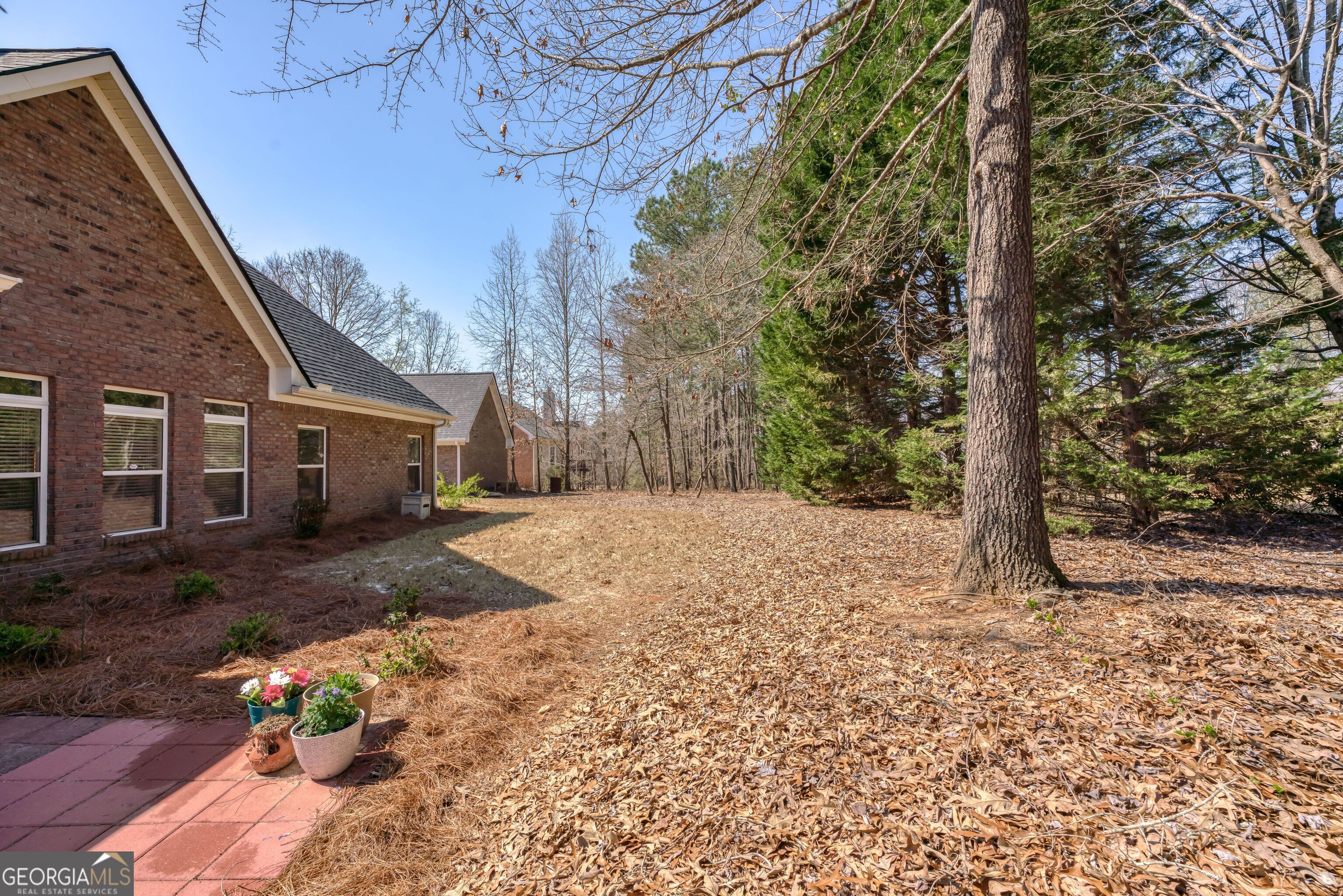 Photo 7 of 44 of 1636 White Oak CV house