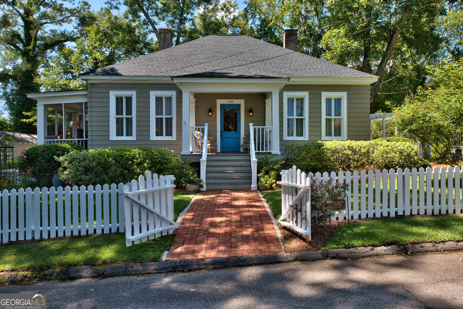 Photo 1 of 44 of 372 Johnson ST house