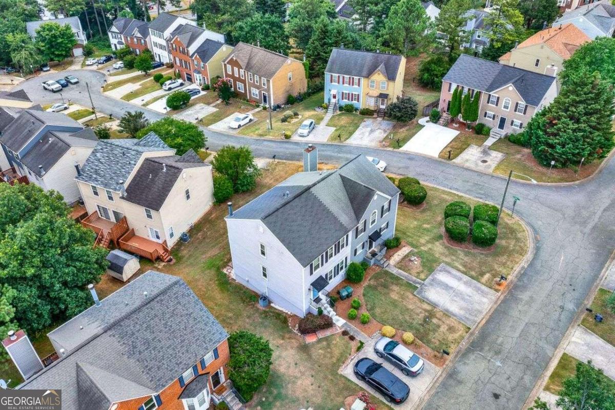 Photo 40 of 51 of 1804 Barrington Overlook townhome