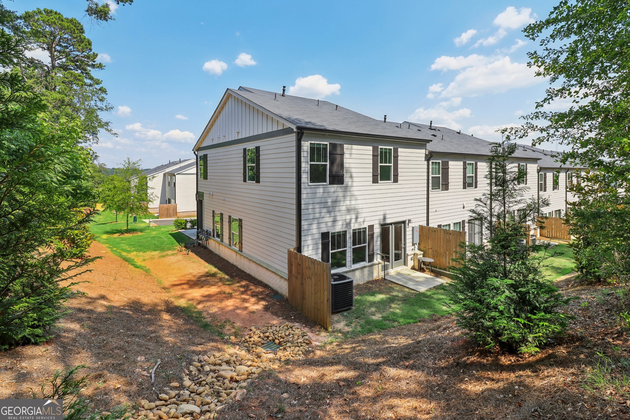 Photo 41 of 46 of 1379 Vayda Court townhome