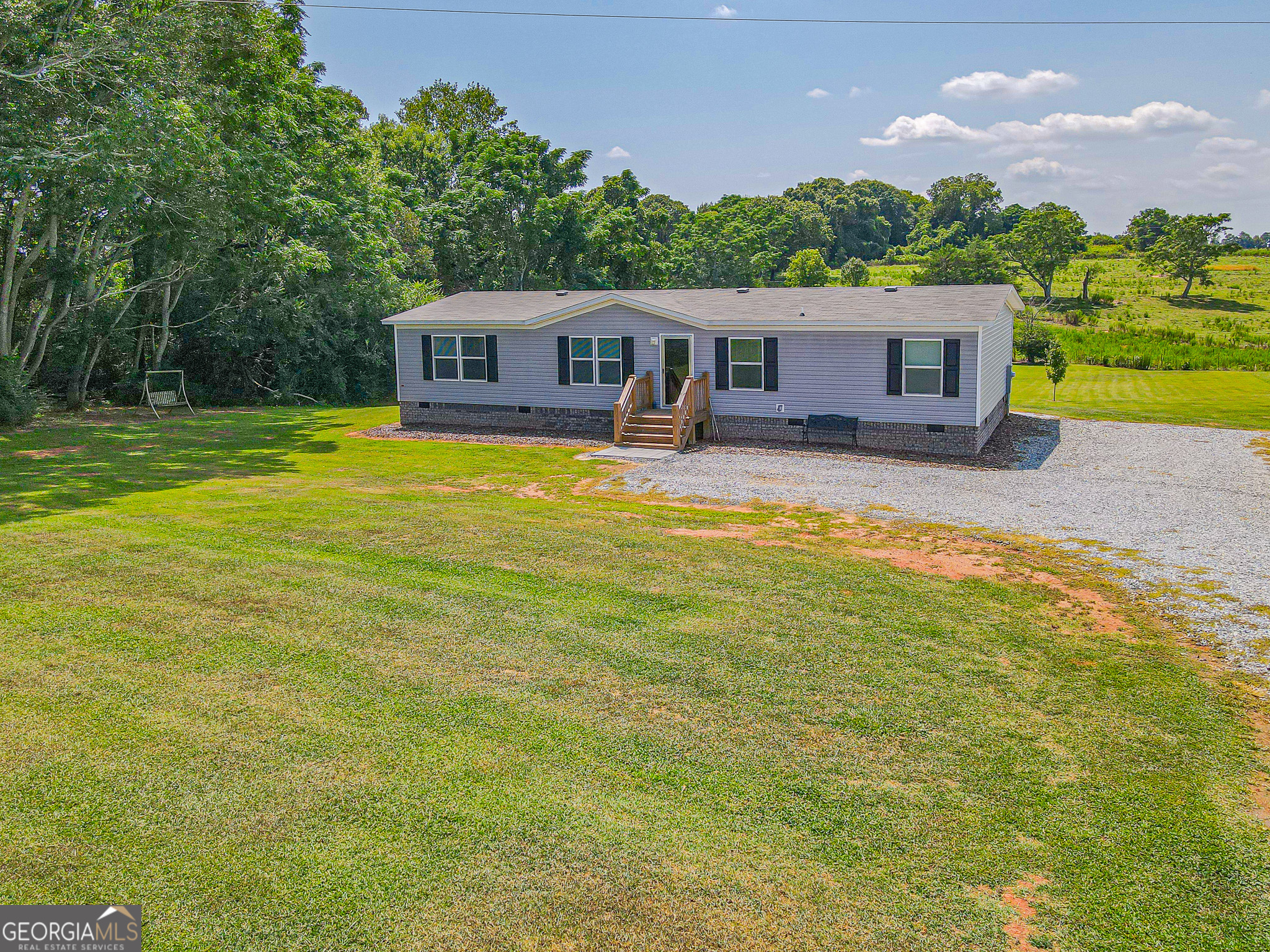 Photo 2 of 27 of 669 Pleasant Hill CIR mobile home