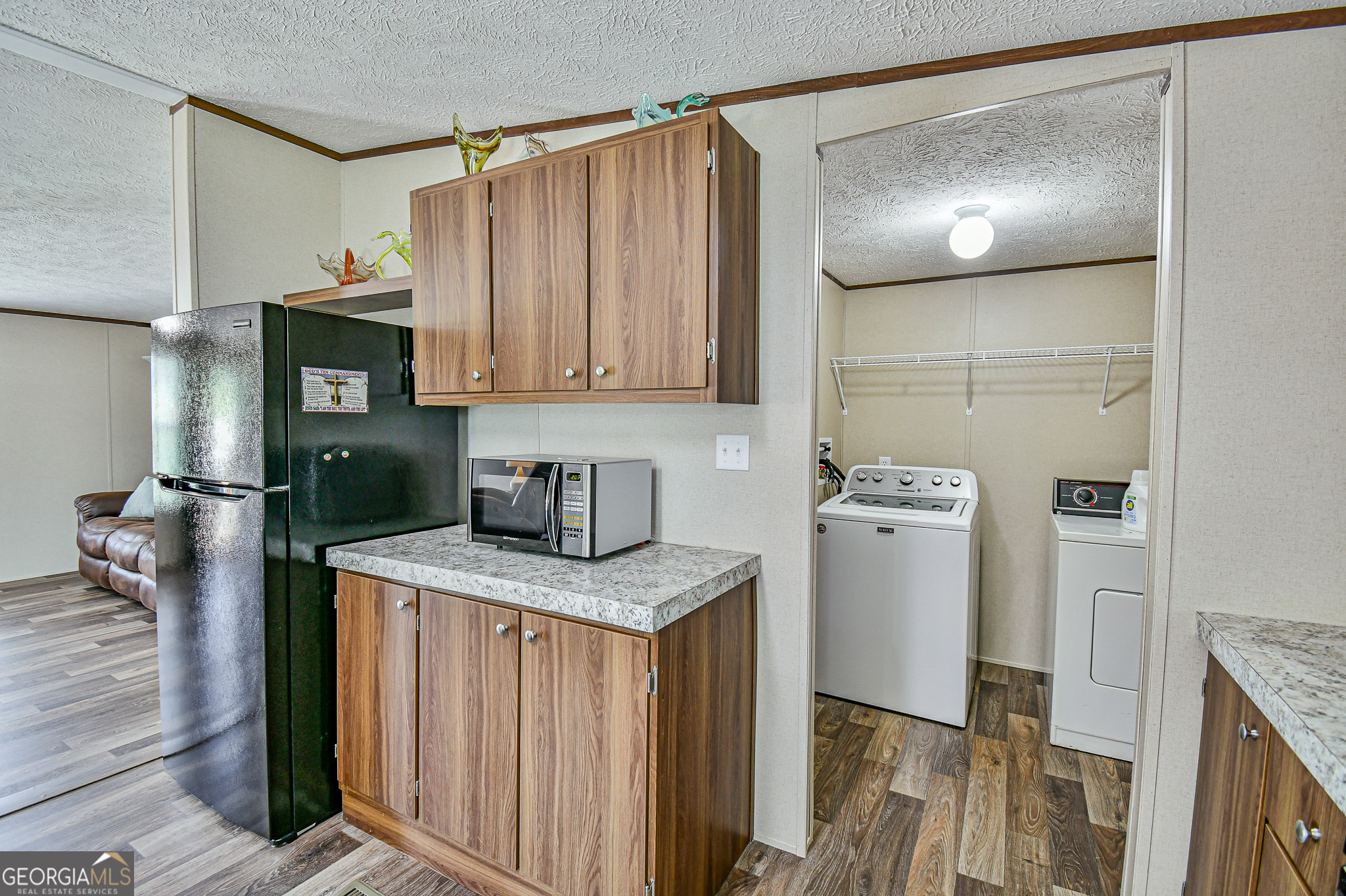 Photo 9 of 27 of 669 Pleasant Hill CIR mobile home