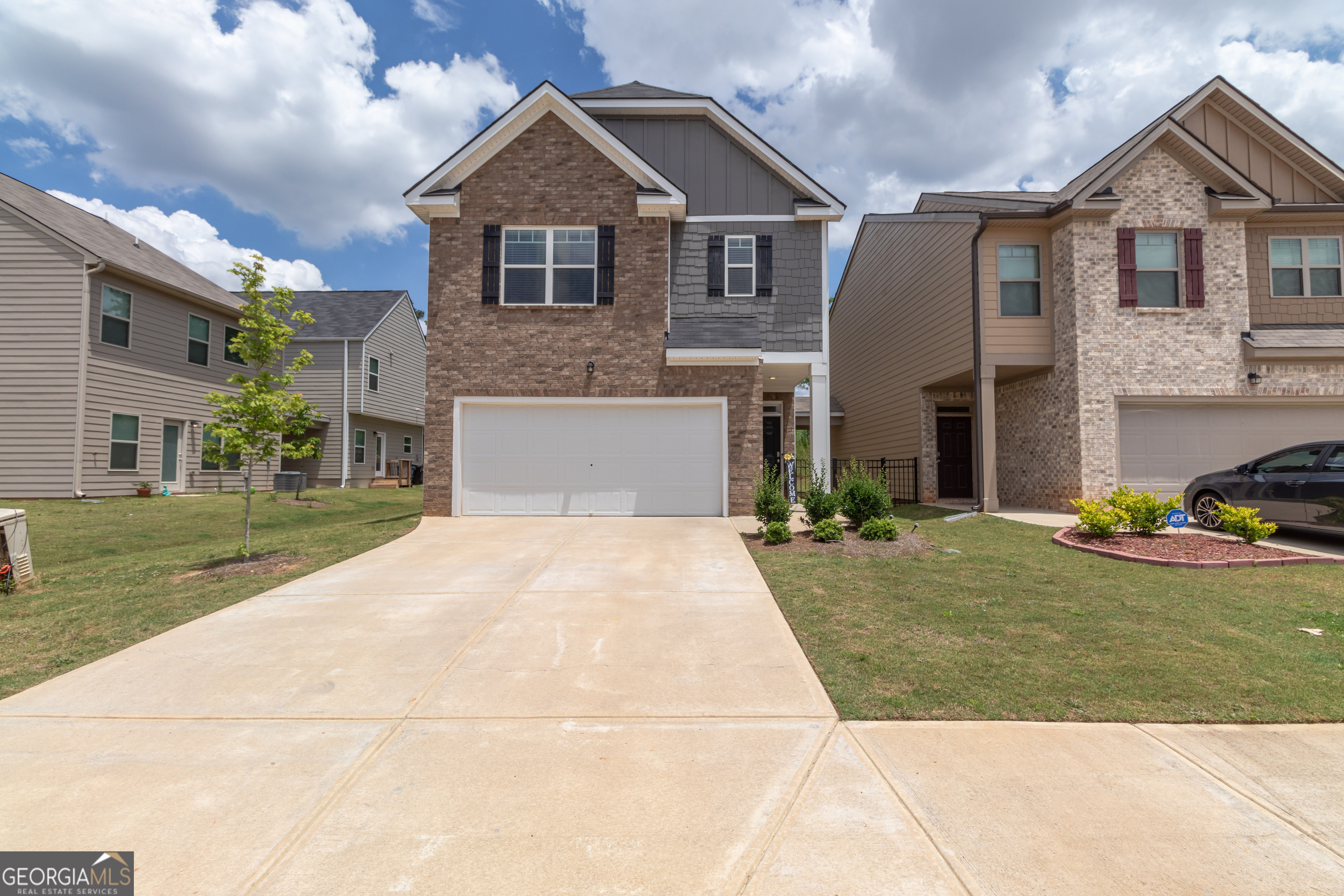 Photo 1 of 39 of 1705 Labonte PKWY townhome