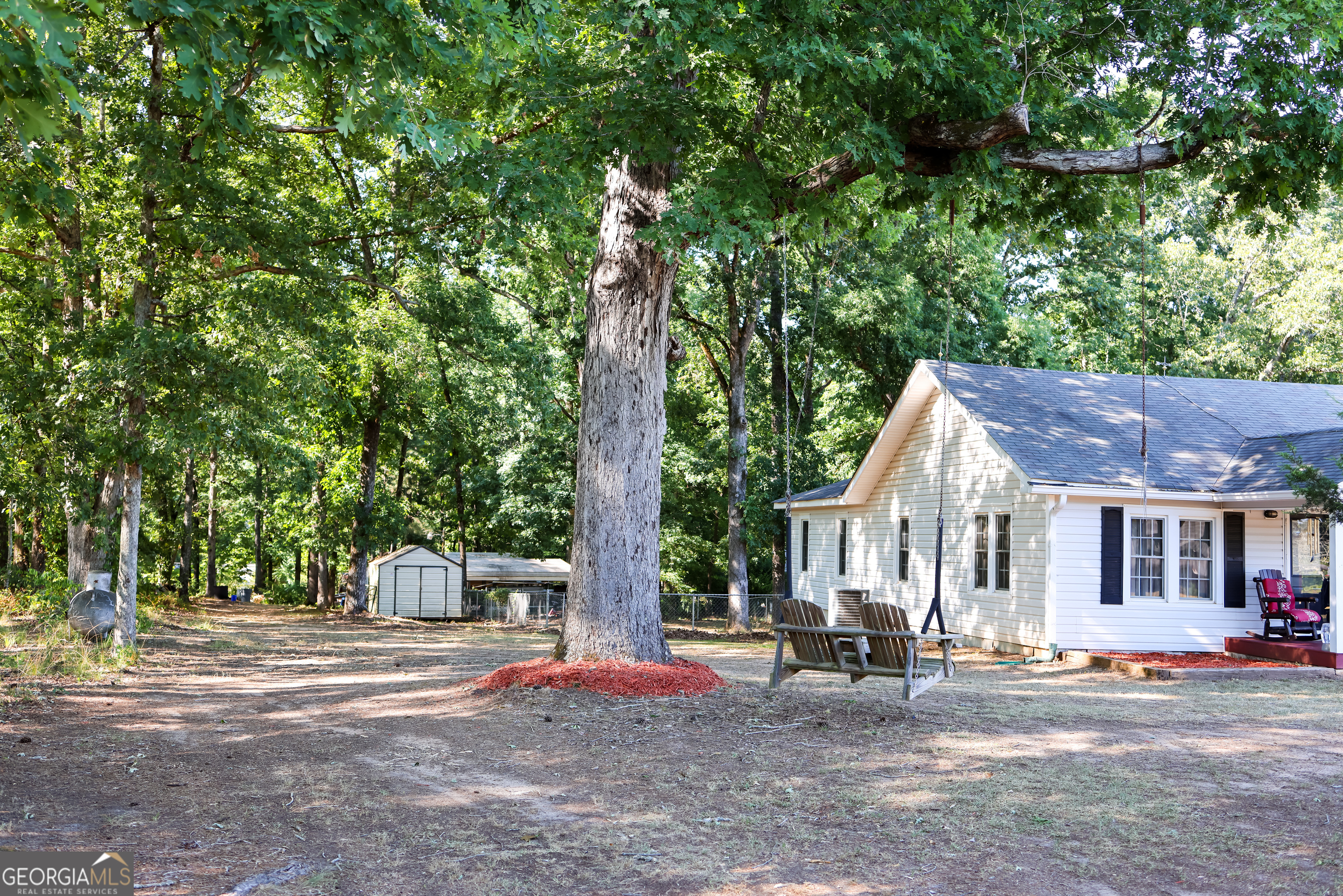 Photo 3 of 30 of 123 W Ola RD house