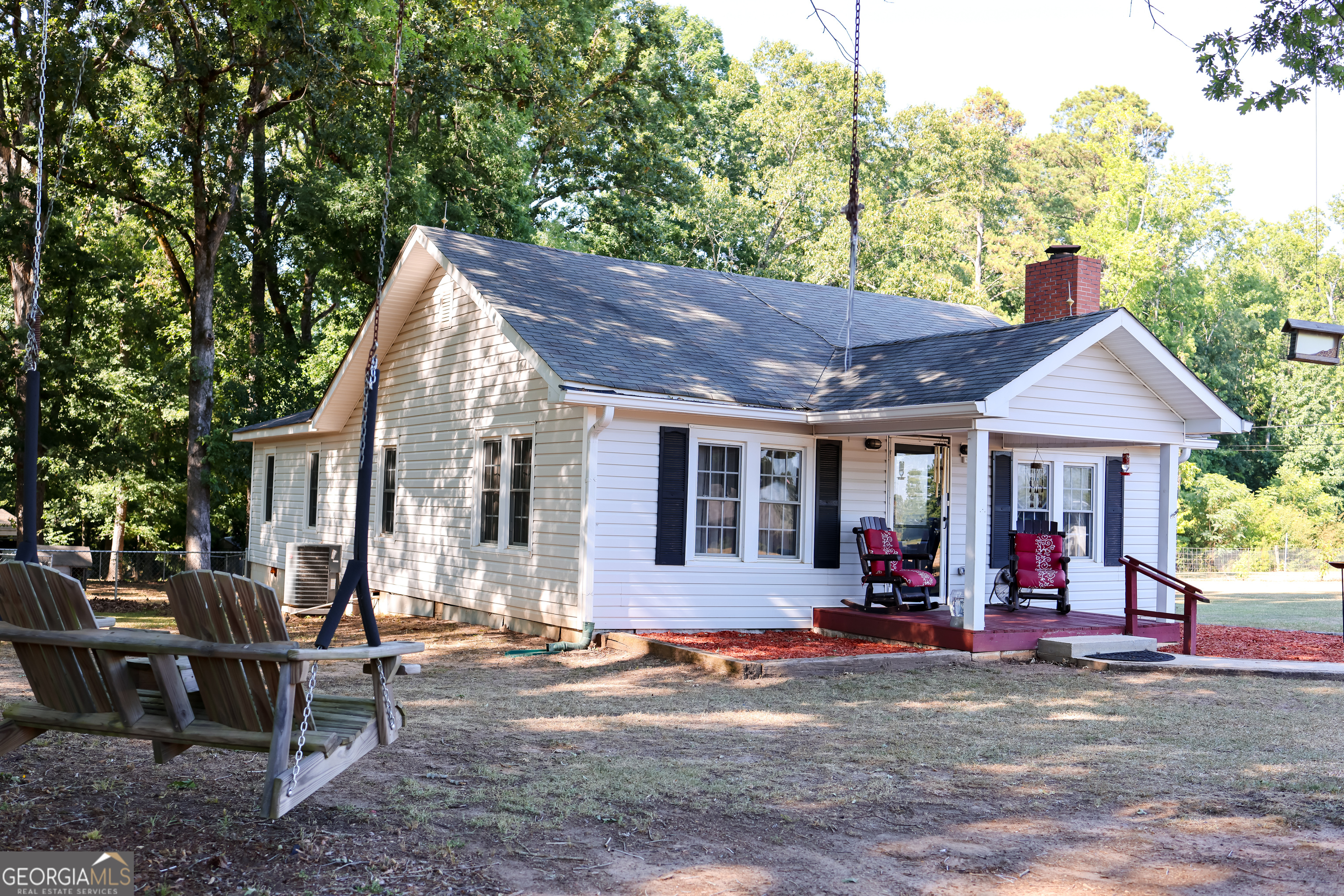 Photo 4 of 30 of 123 W Ola RD house