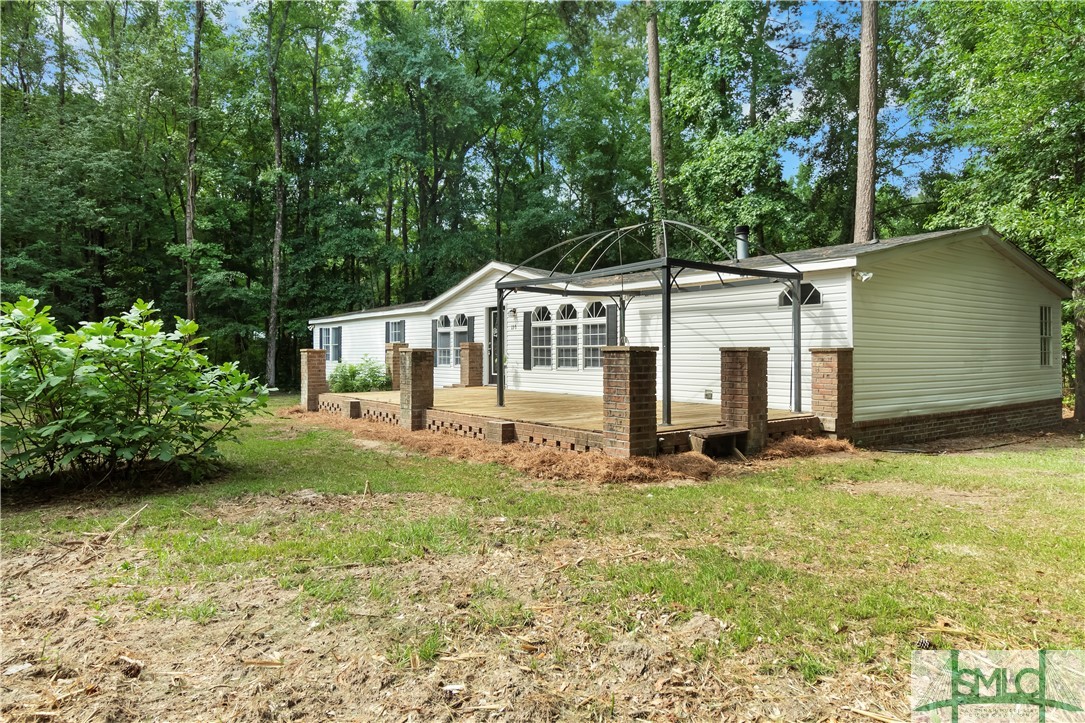 Photo 37 of 42 of 137 Green Oaks Court mobile home