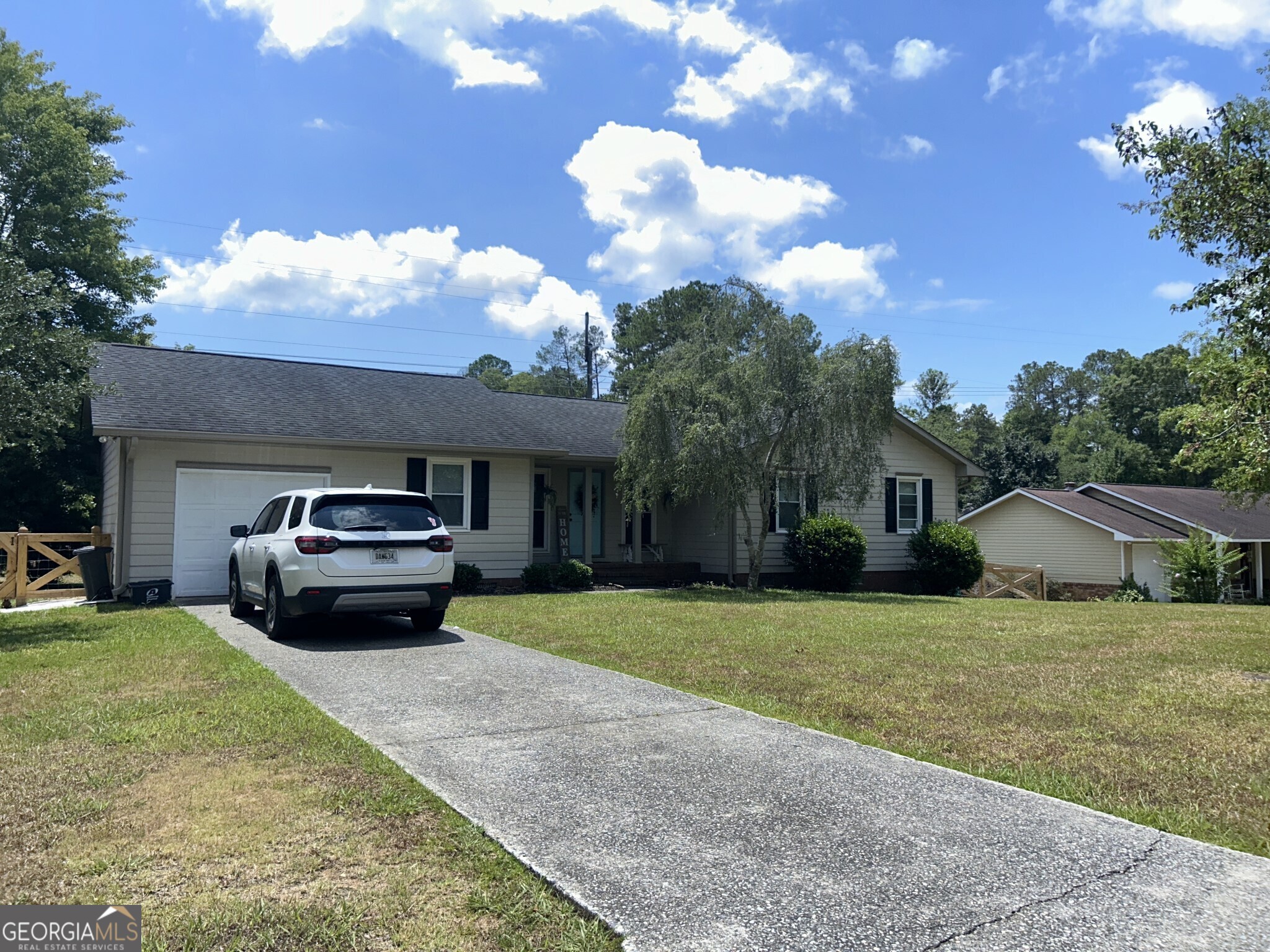 Photo 1 of 26 of 1865 Holly Hill RD house