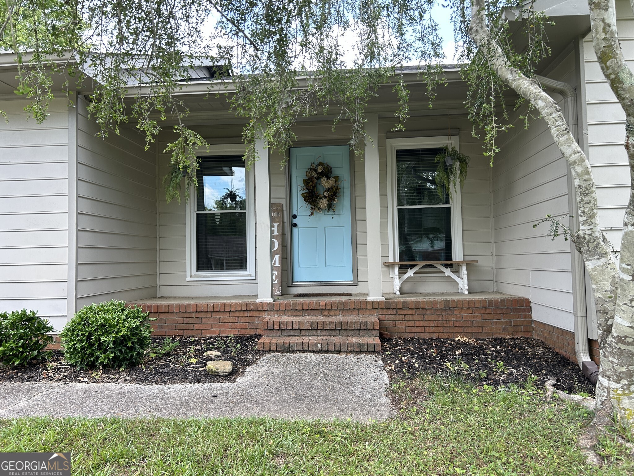 Photo 2 of 26 of 1865 Holly Hill RD house