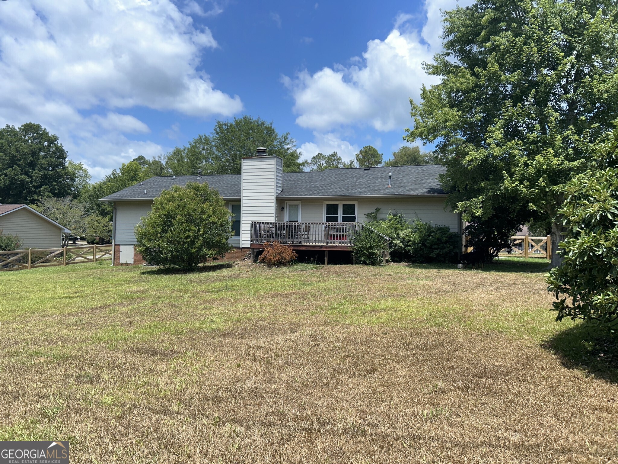 Photo 3 of 26 of 1865 Holly Hill RD house