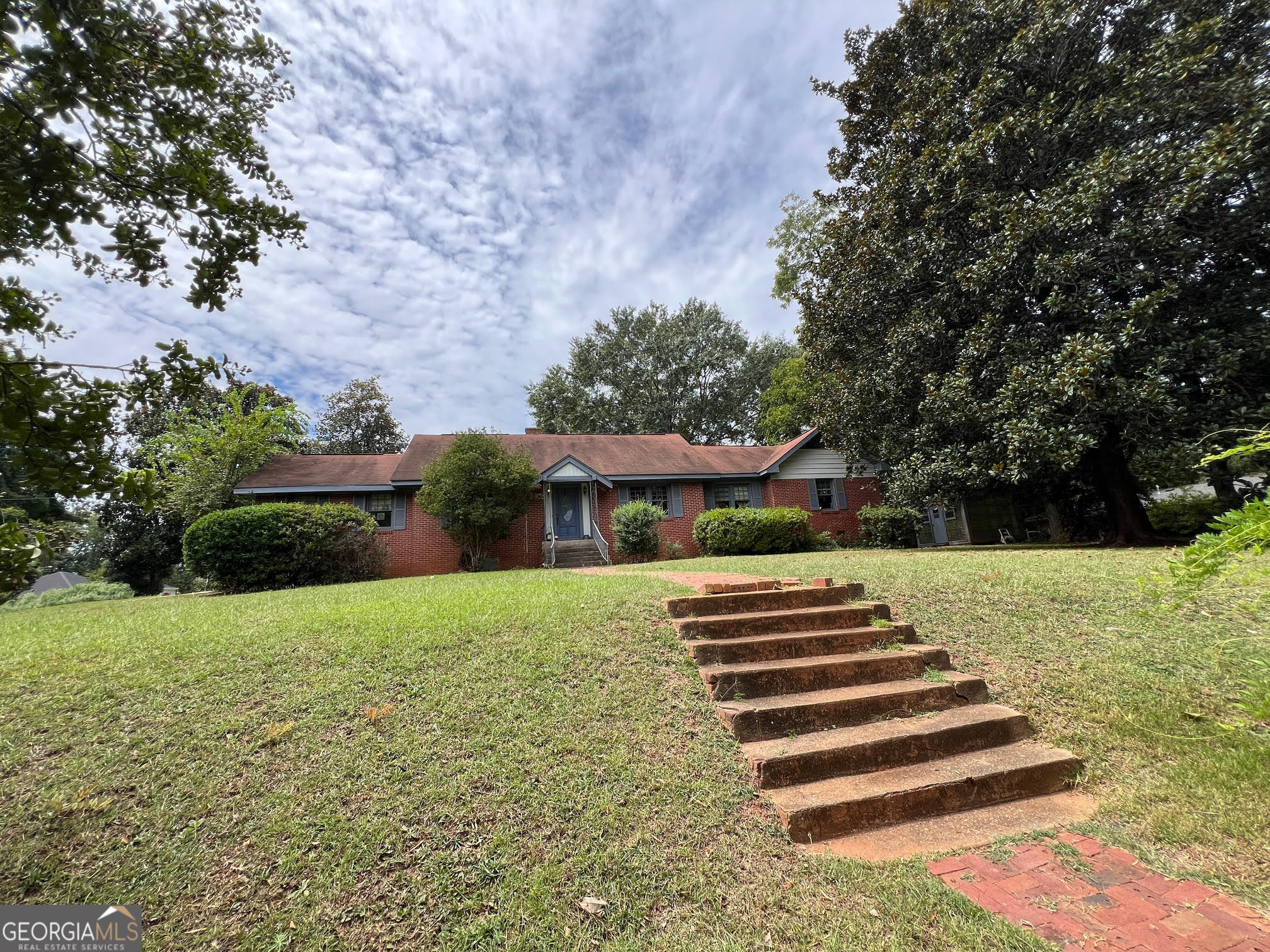 Photo 2 of 45 of 500 N Tattnall ST house