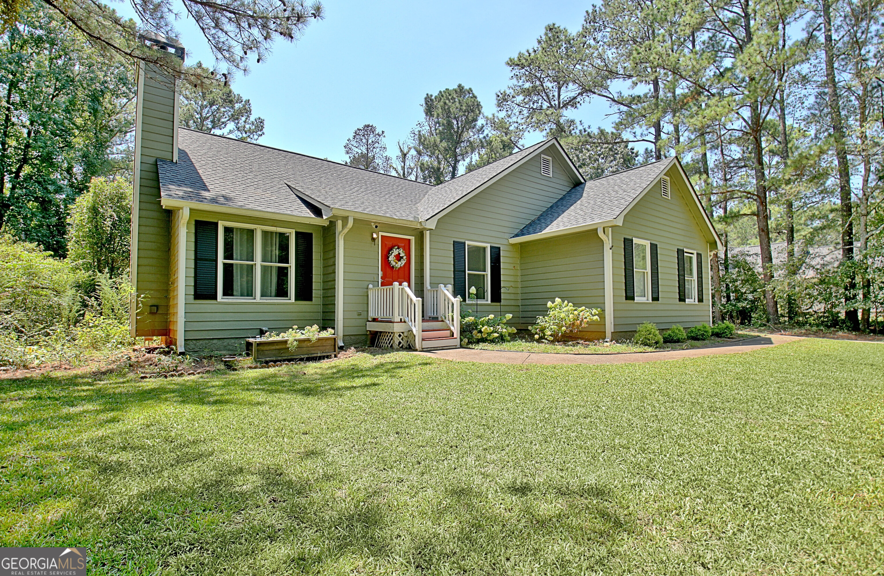 Photo 5 of 59 of 26 Blue Ridge DR house