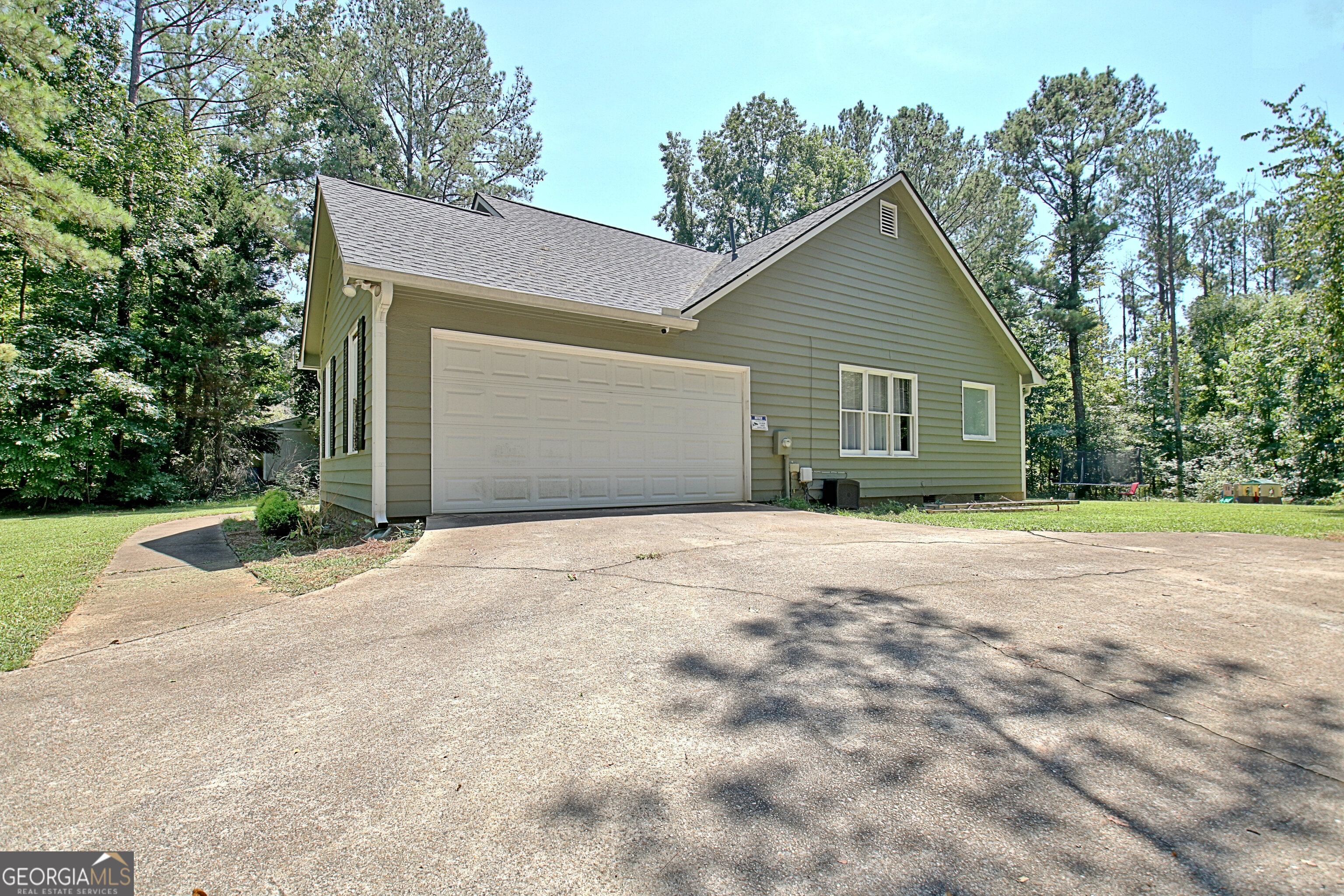 Photo 6 of 59 of 26 Blue Ridge DR house