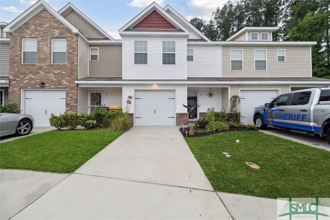 Photo 2 of 39 of 47 Mossy Oak Cove townhome