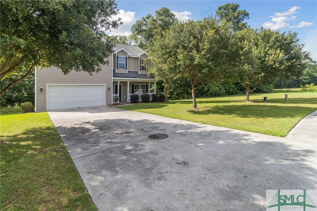 Photo 3 of 41 of 62 Barksdale Drive house