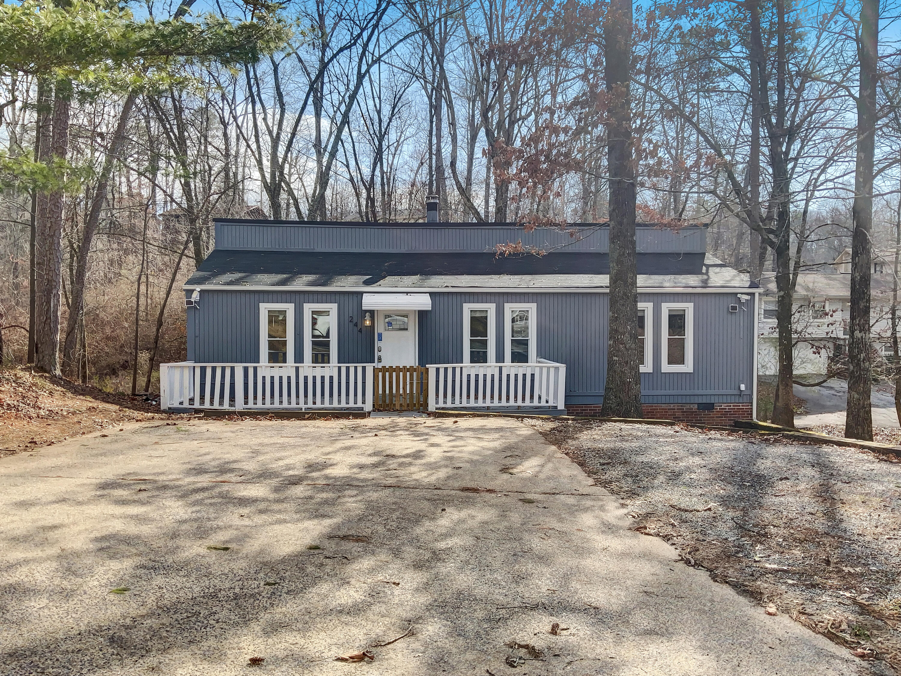 Photo 1 of 19 of 244 Everett Rd house