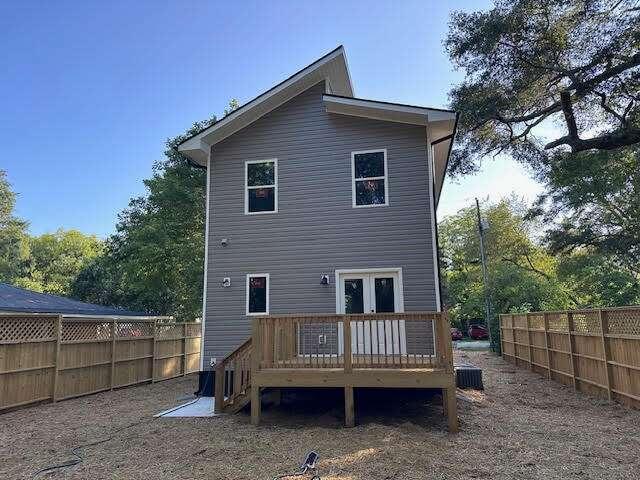 Photo 19 of 19 of 40 Crayton Street house