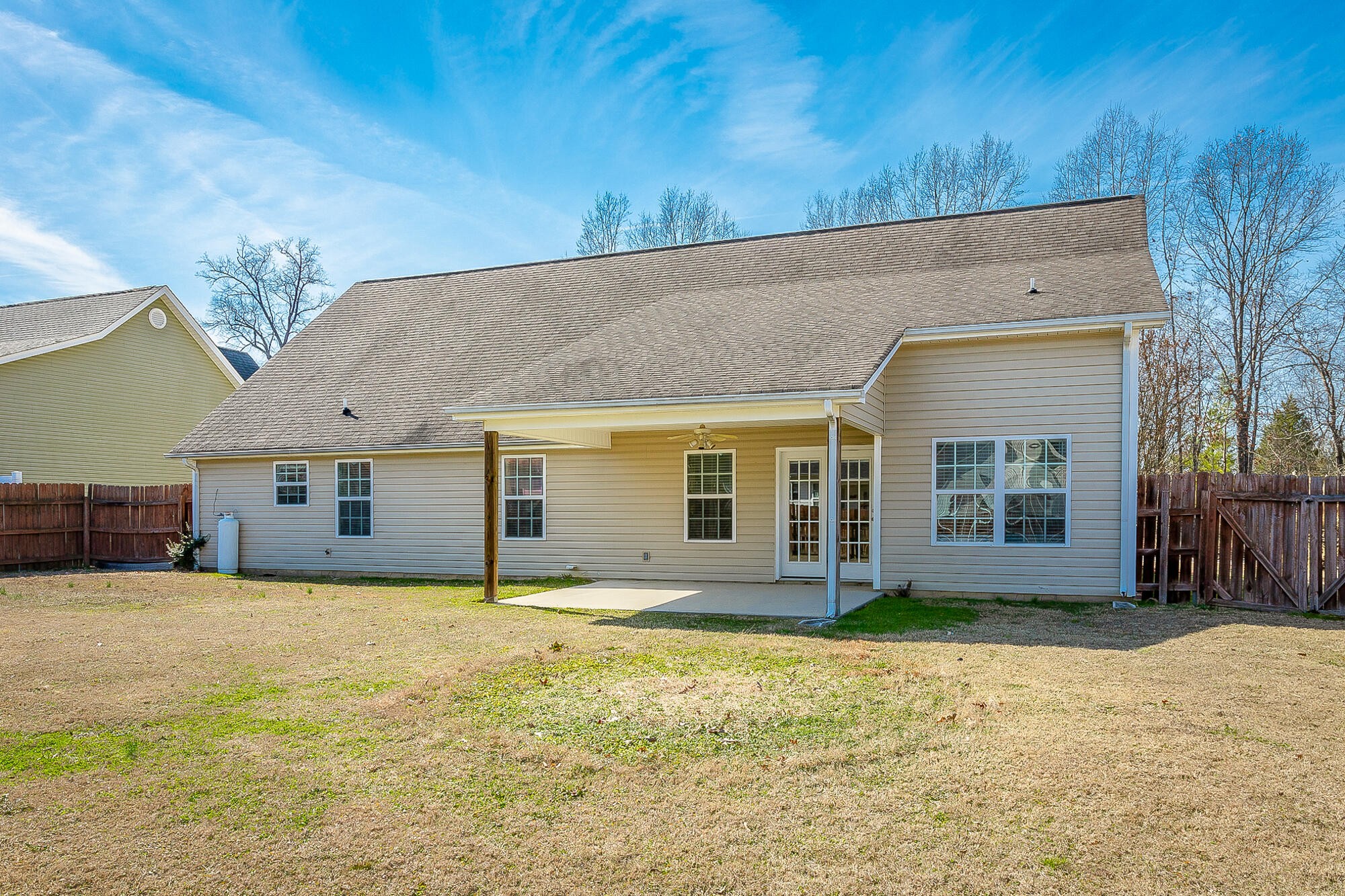 Photo 9 of 42 of 407 Sweet Birch Dr house