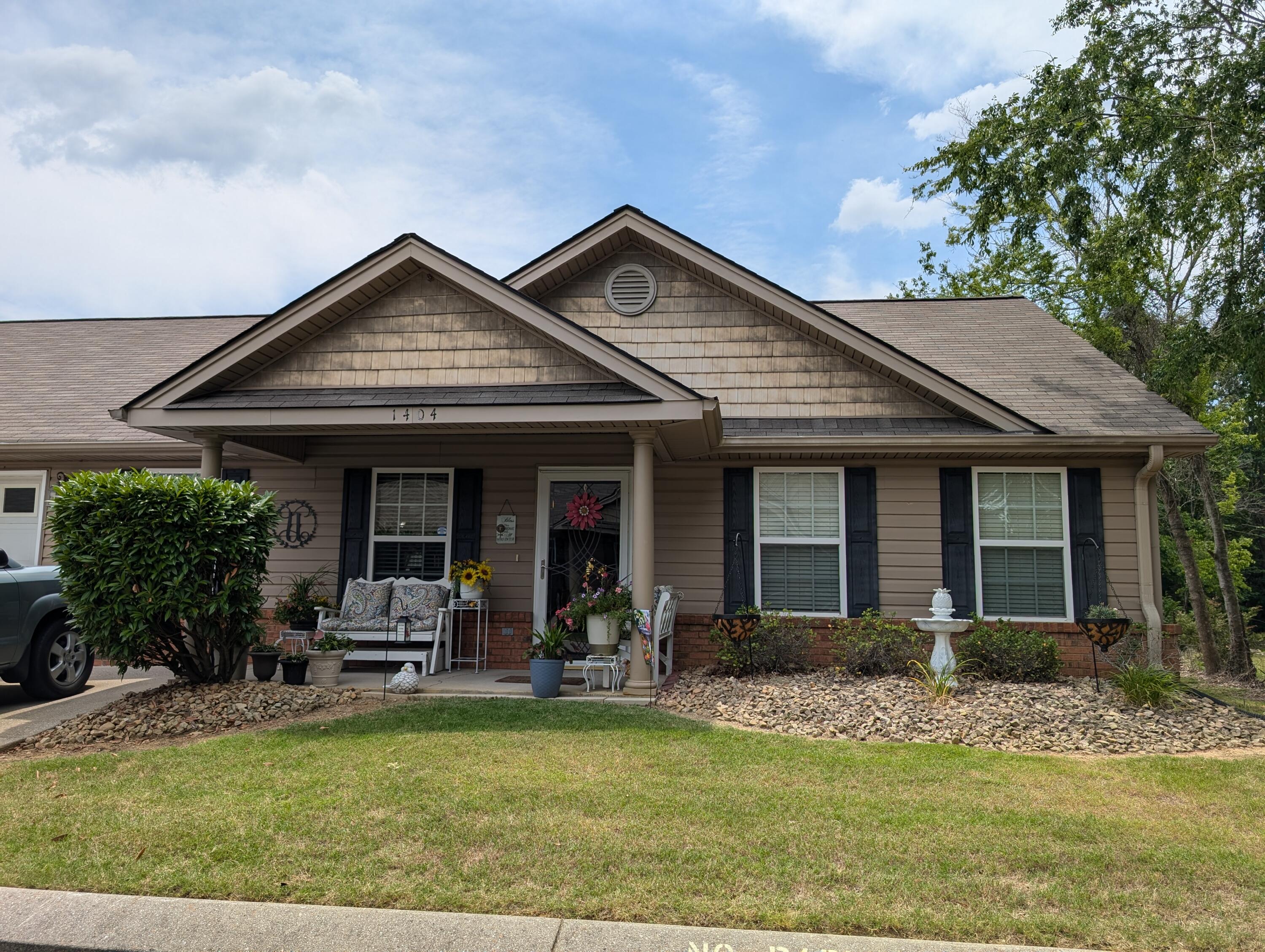 Photo 1 of 1 of 1404 Cedar Creek Dr condo