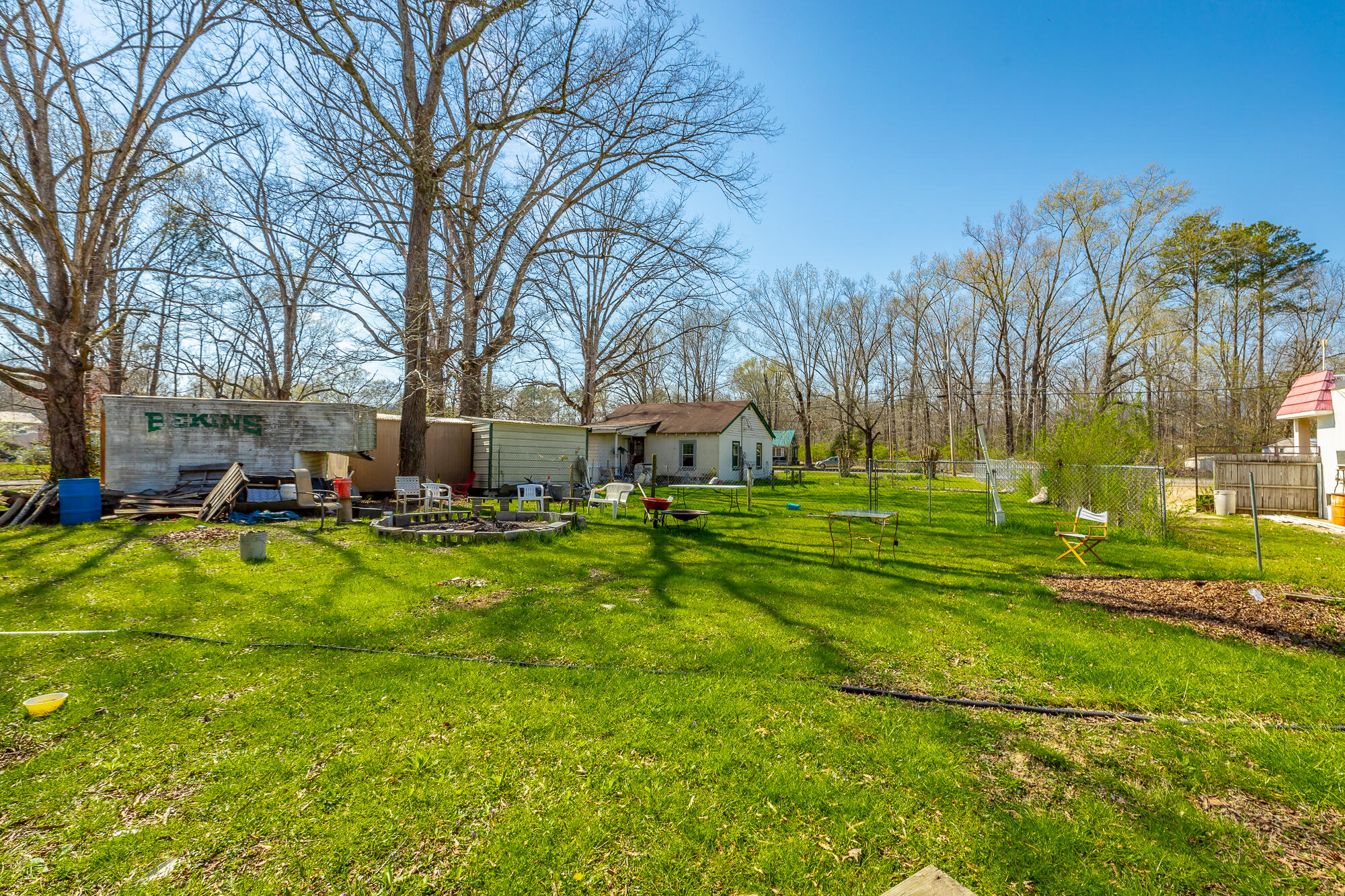 Photo 6 of 31 of 1414 Happy Valley Rd house