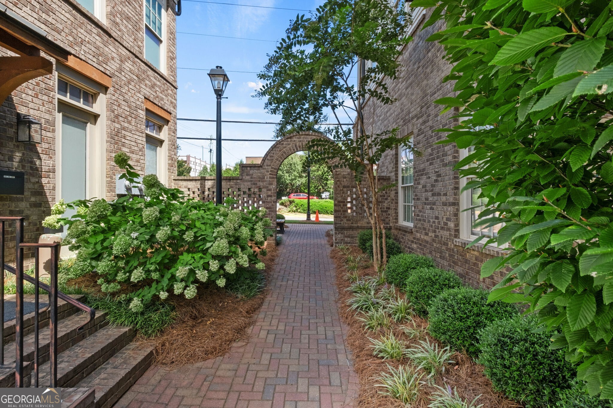 Photo 40 of 53 of 961 Forrest ST townhome