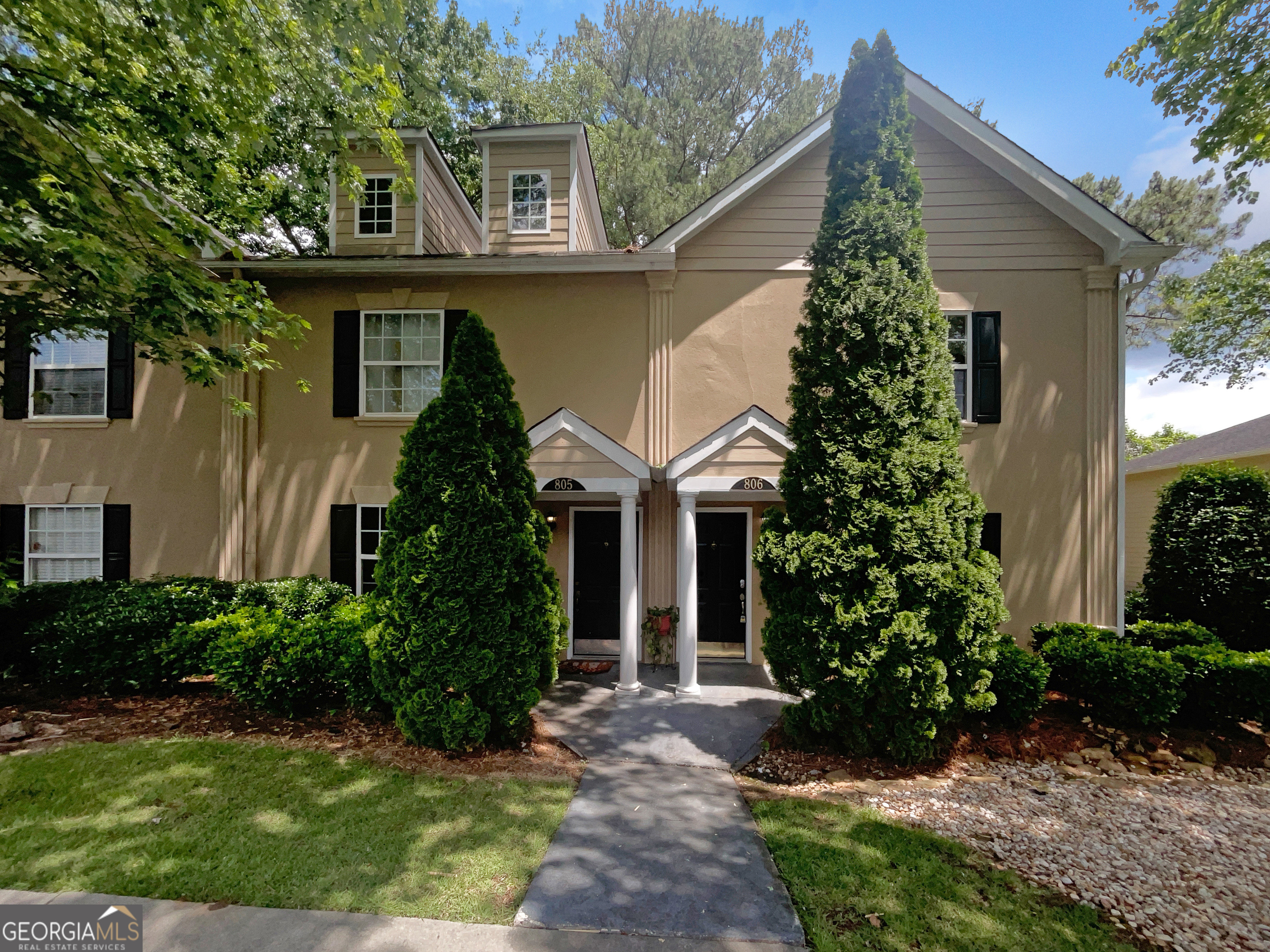 Photo 1 of 21 of 806 Brighton PT townhome