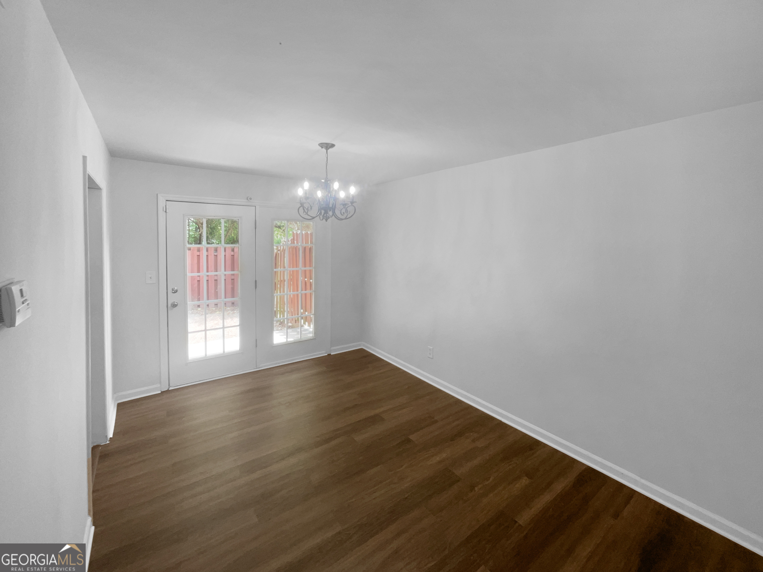 Photo 3 of 21 of 806 Brighton PT townhome