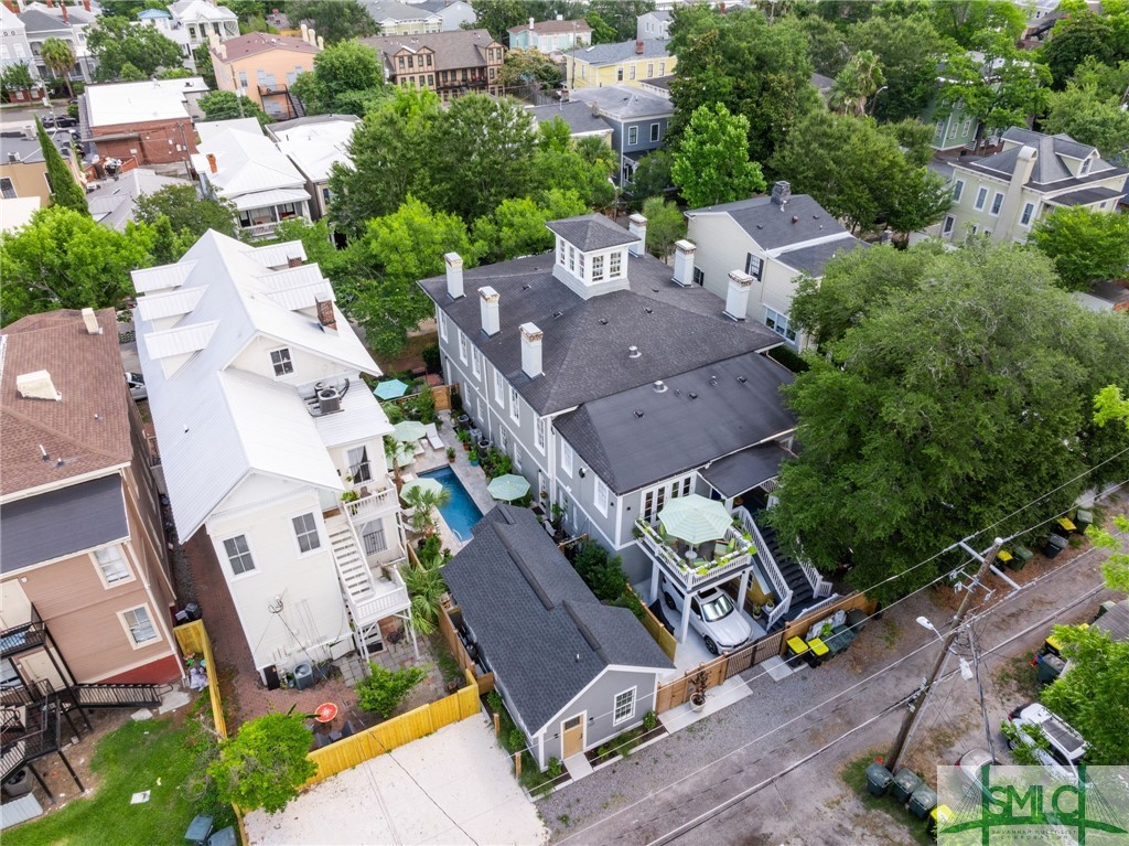 Photo 4 of 50 of 209 E Park Avenue townhome