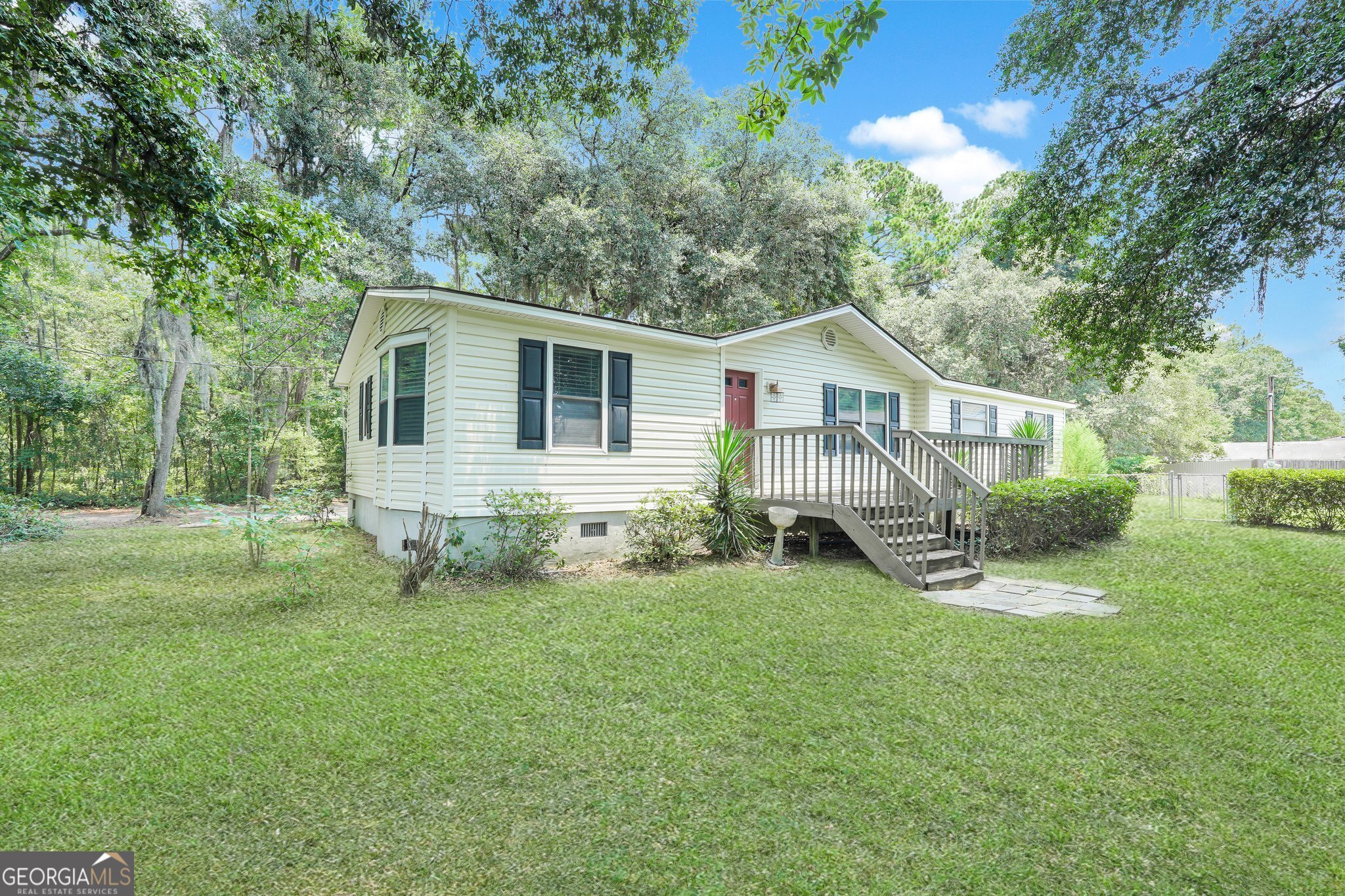 Photo 20 of 43 of 1052 Fort Argyle RD mobile home