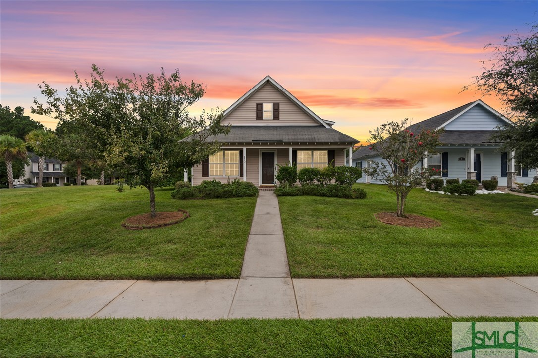 Photo 3 of 41 of 16 Castello Avenue house