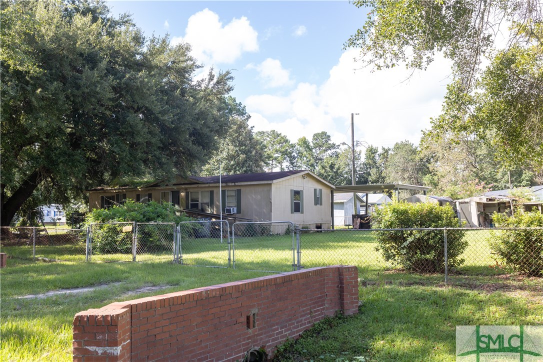 Photo 2 of 5 of 129 Cedarbrook Drive mobile home