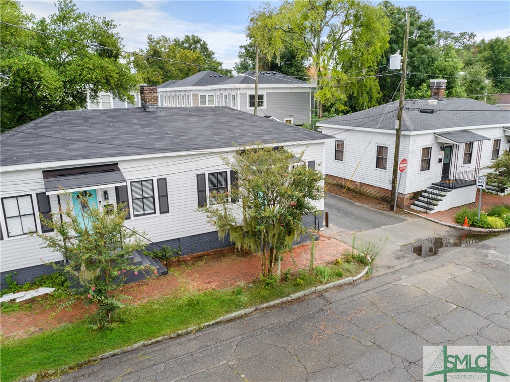 Photo 4 of 35 of 1510 Barnard Street house