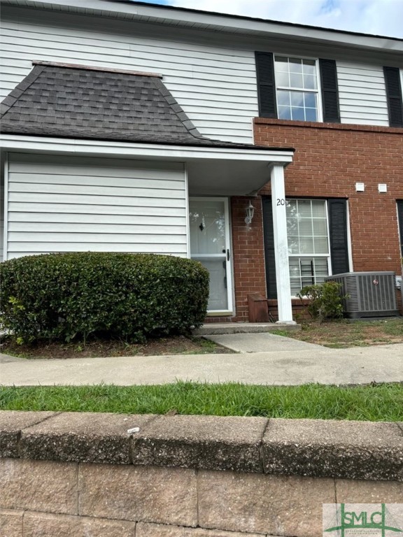 Photo 1 of 5 of 20 Knollwood Circle townhome