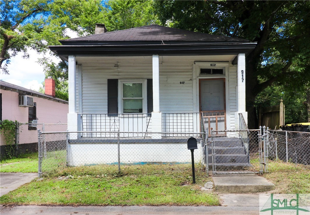 Photo 1 of 6 of 917 Elliott Avenue house