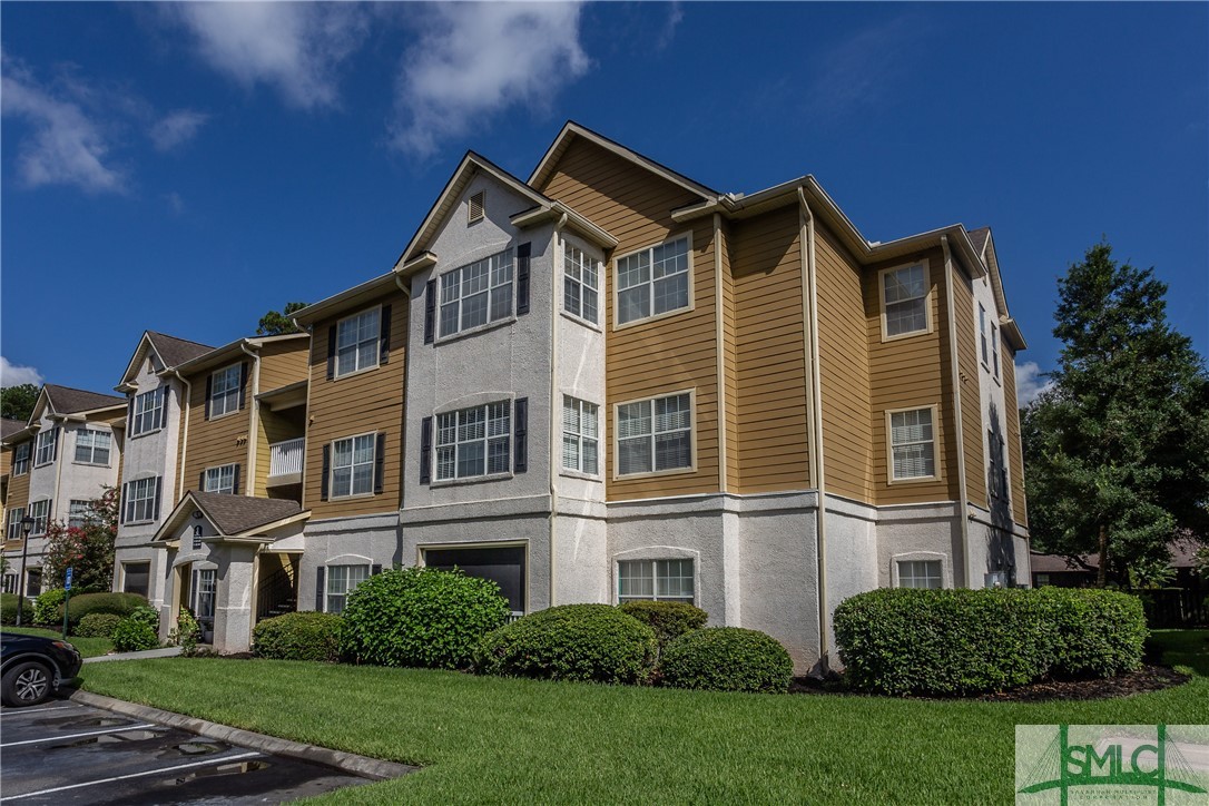 Photo 1 of 19 of 8208 Walden Park Drive condo