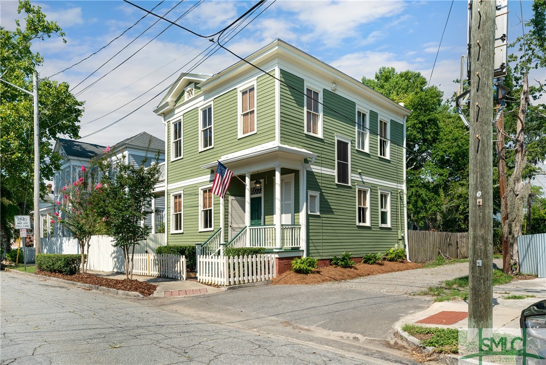 Photo 1 of 27 of 1815 Barnard Street house