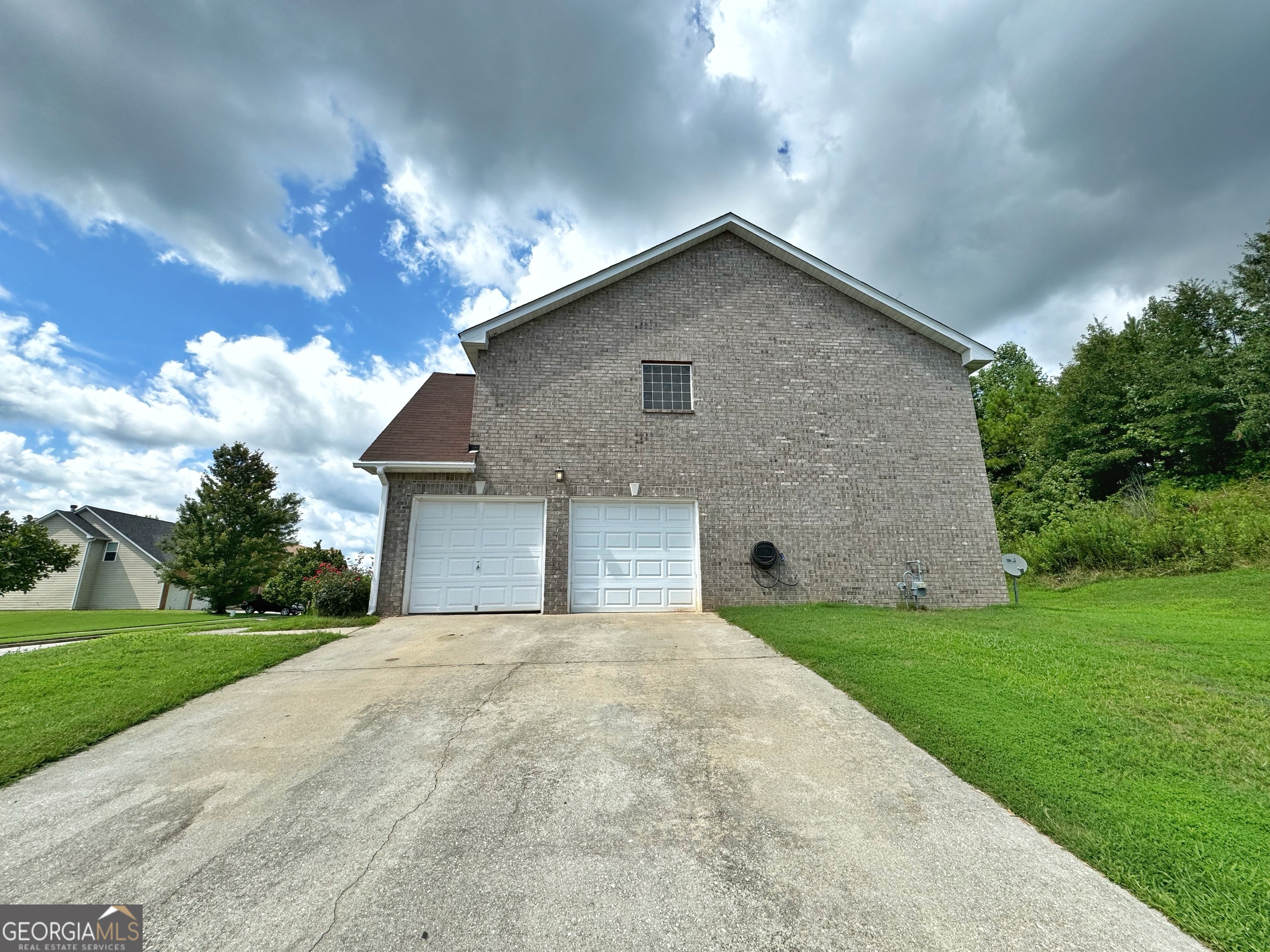 Photo 4 of 19 of 7165 Glaspie WAY house