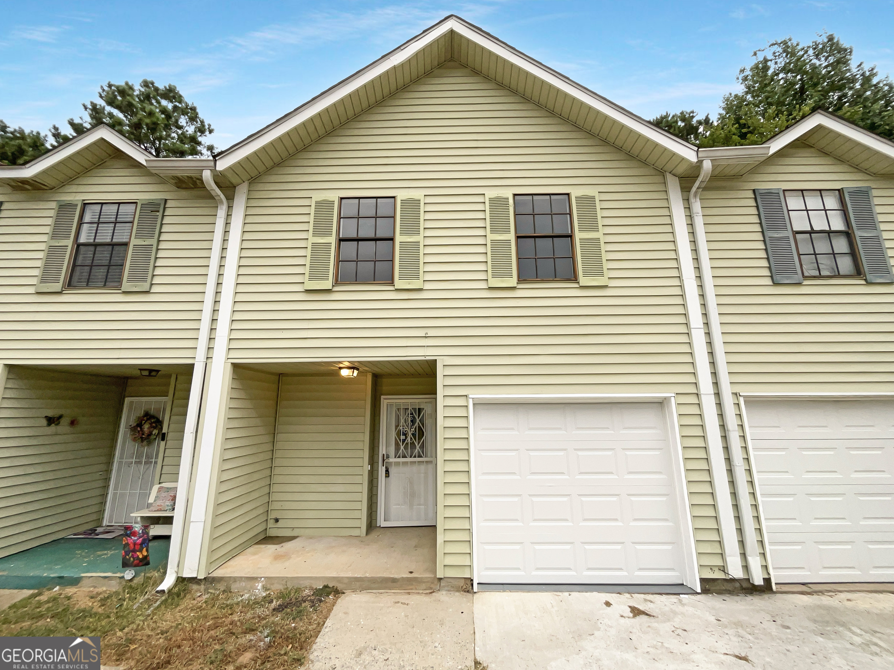 Photo 1 of 18 of 1206 Pine Tree TRL townhome