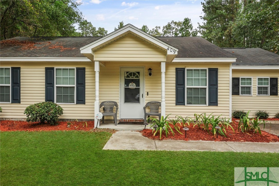 Photo 1 of 23 of 409 Shadowbrook Circle house