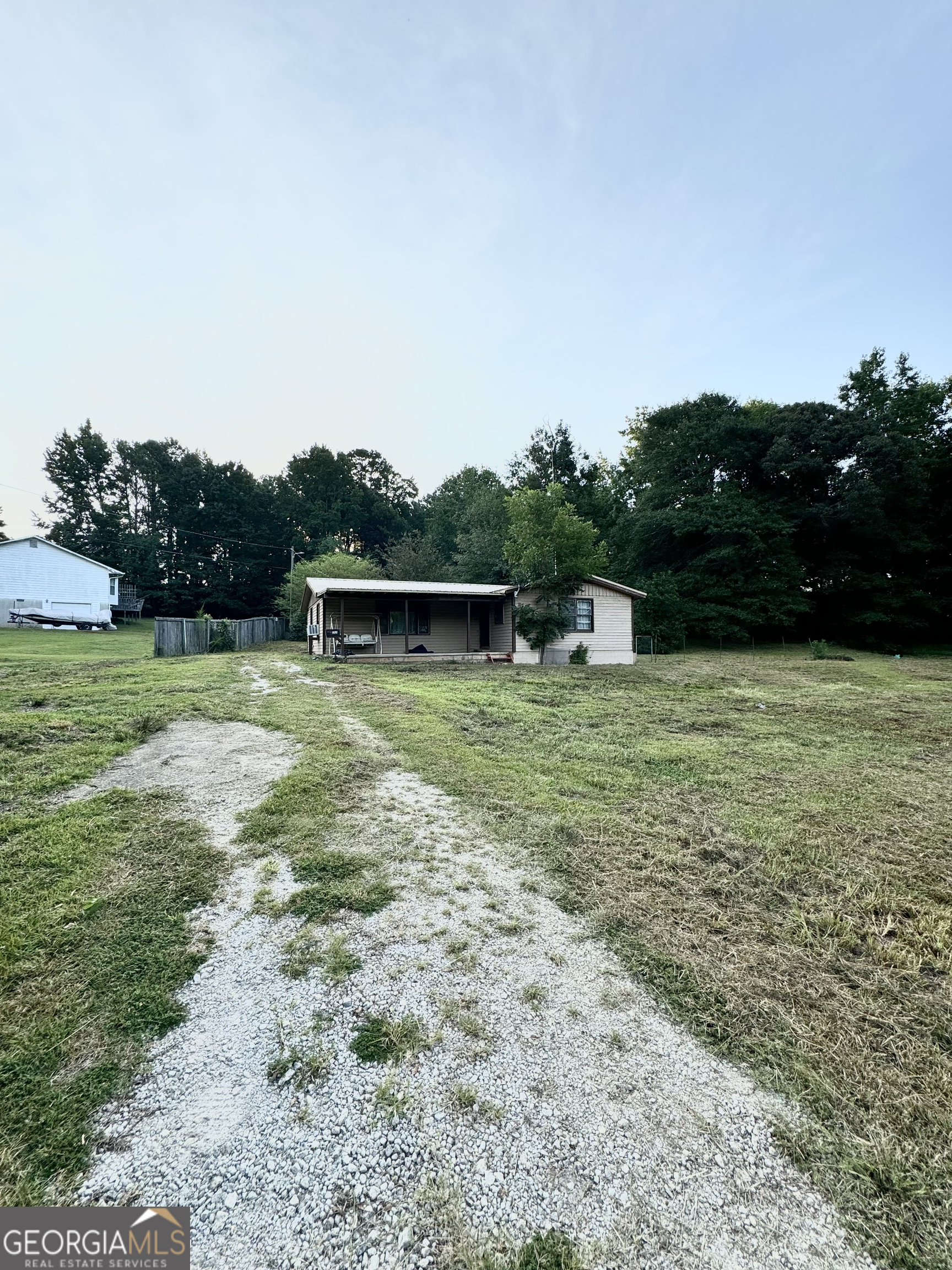 Photo 2 of 15 of 1768 E Atlanta RD house