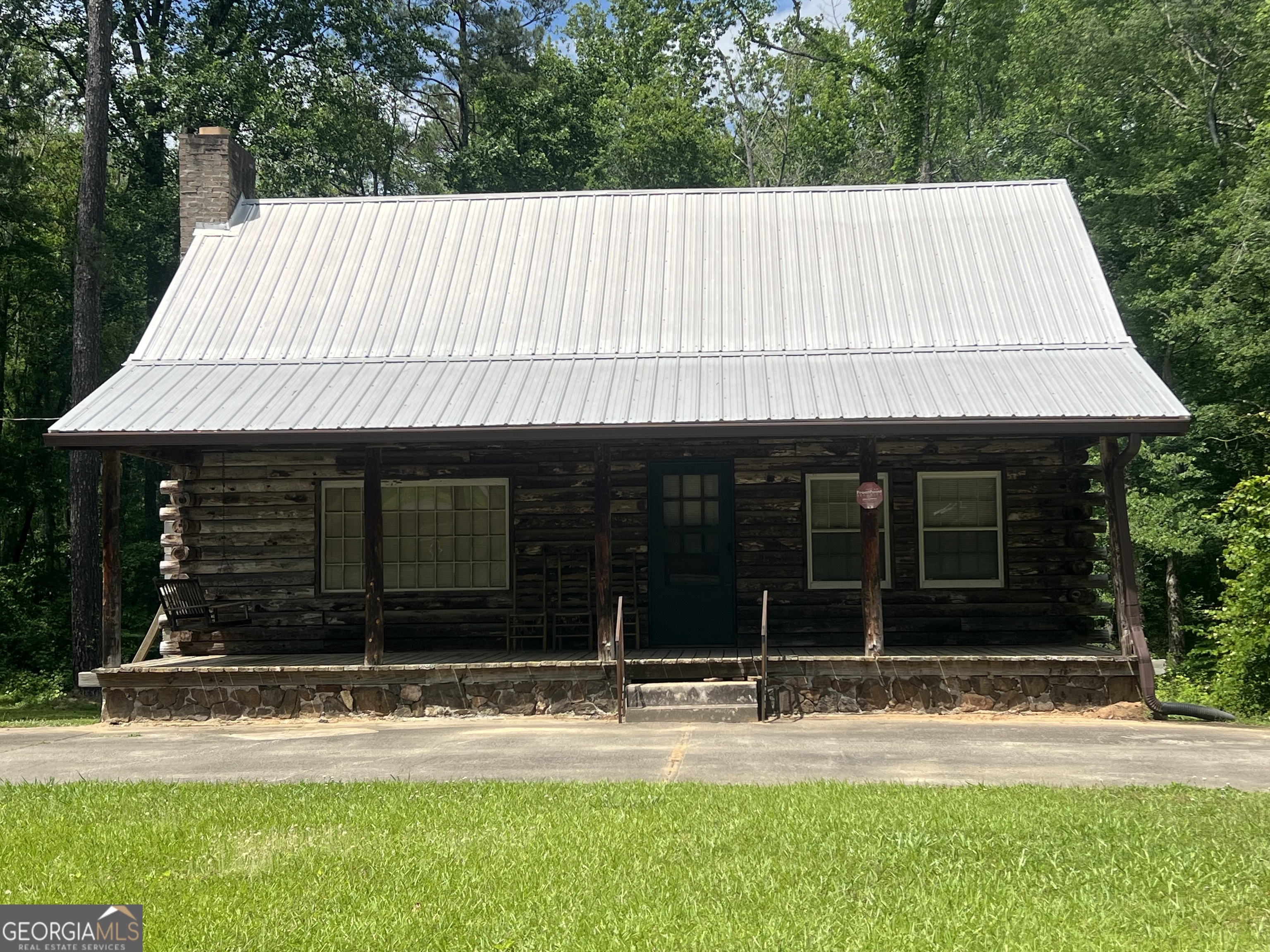 Photo 2 of 7 of 445 Rustic RD house