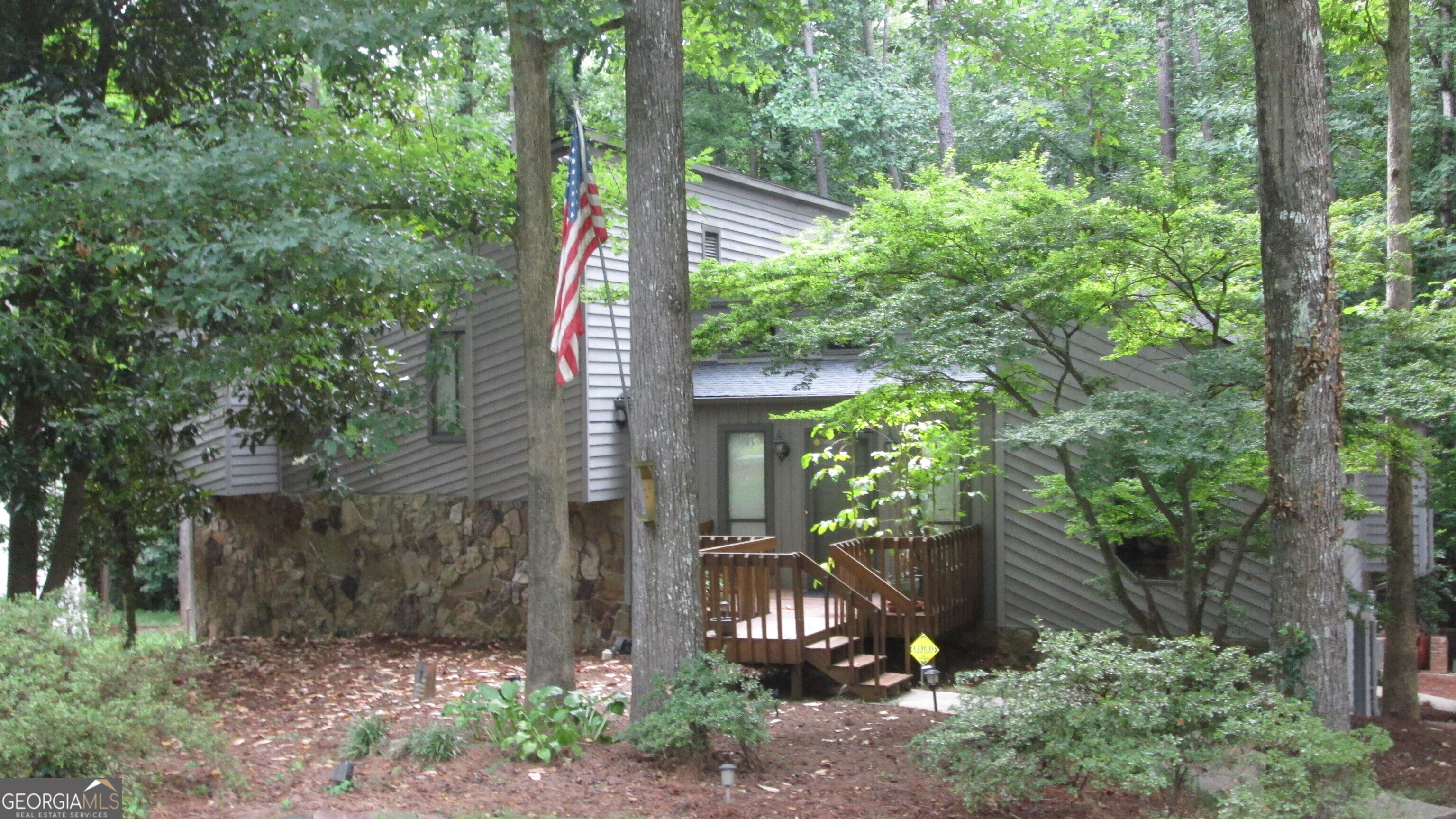 Photo 3 of 15 of 2971 Marsh LN house